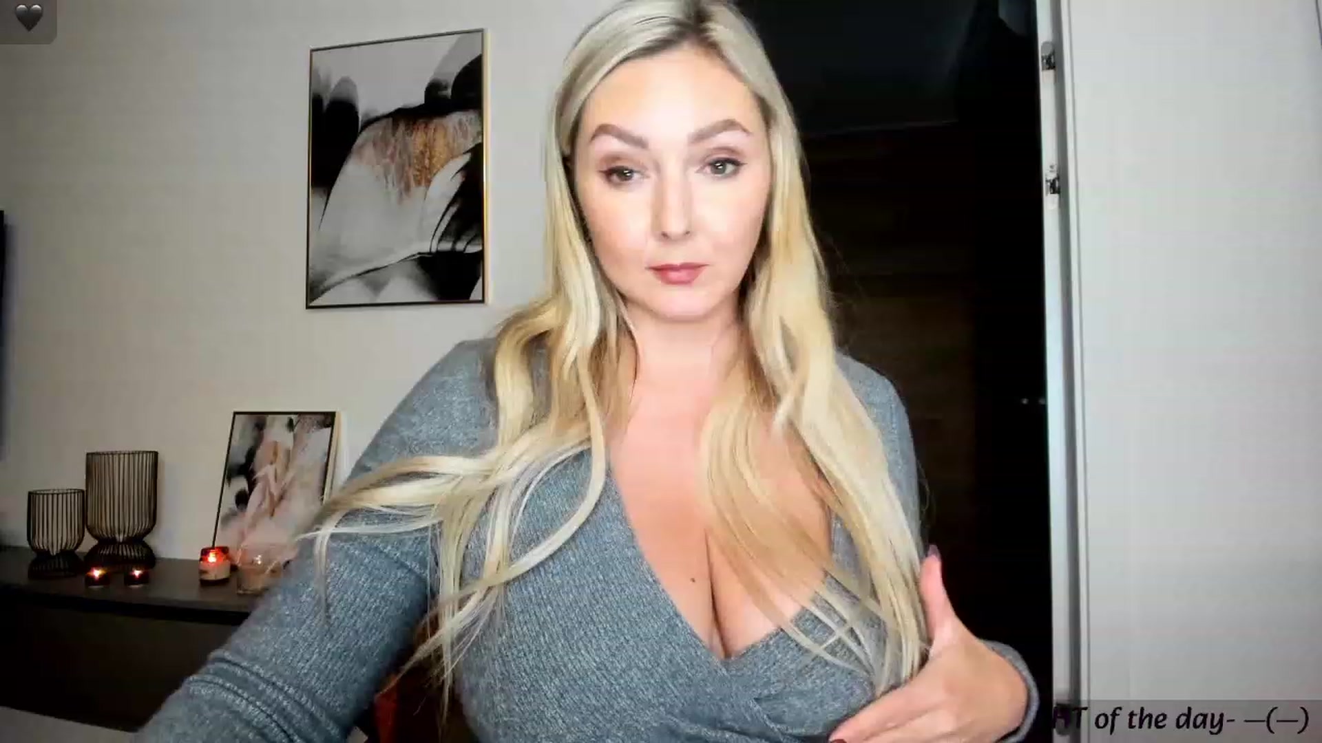 Gallery image thumbnail from Mi_Ha's myfreecams stream on, 11/17/2023, 15:57 image 13 of 20