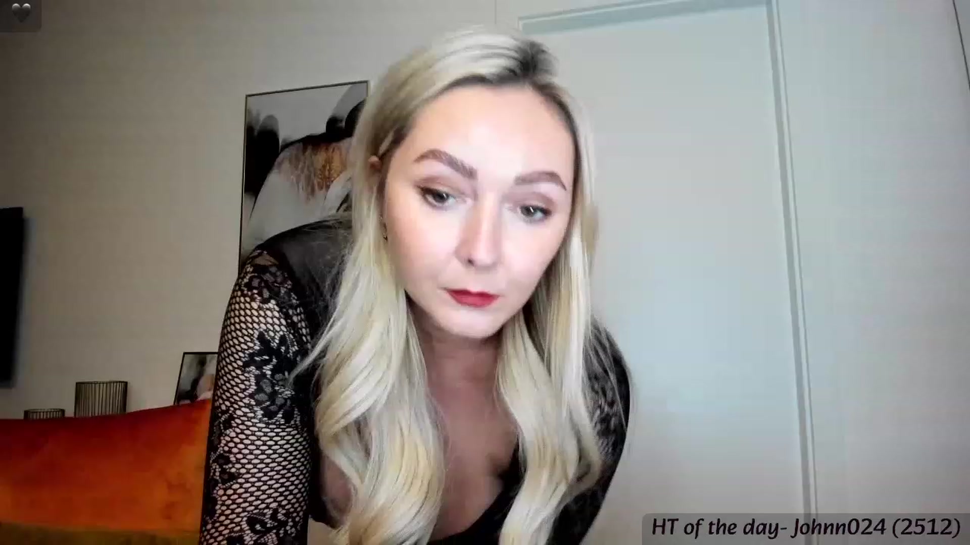 Gallery image thumbnail from Mi_Ha's myfreecams stream on, 11/18/2023, 18:05 image 5 of 20