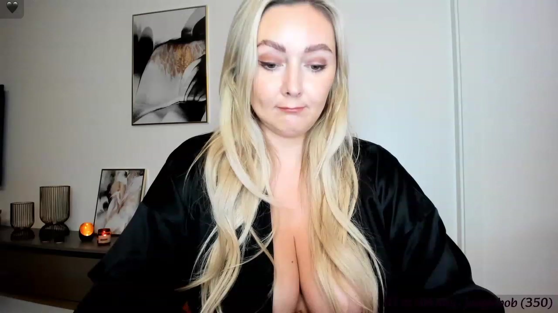 Gallery image thumbnail from Mi_Ha's myfreecams stream on, 11/19/2023, 16:29 image 13 of 20