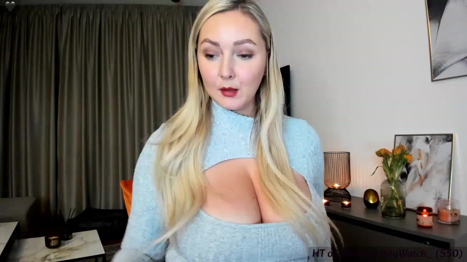 Gallery image thumbnail from Mi_Ha's myfreecams stream on, 11/21/2023, 24:20 image 10 of 20
