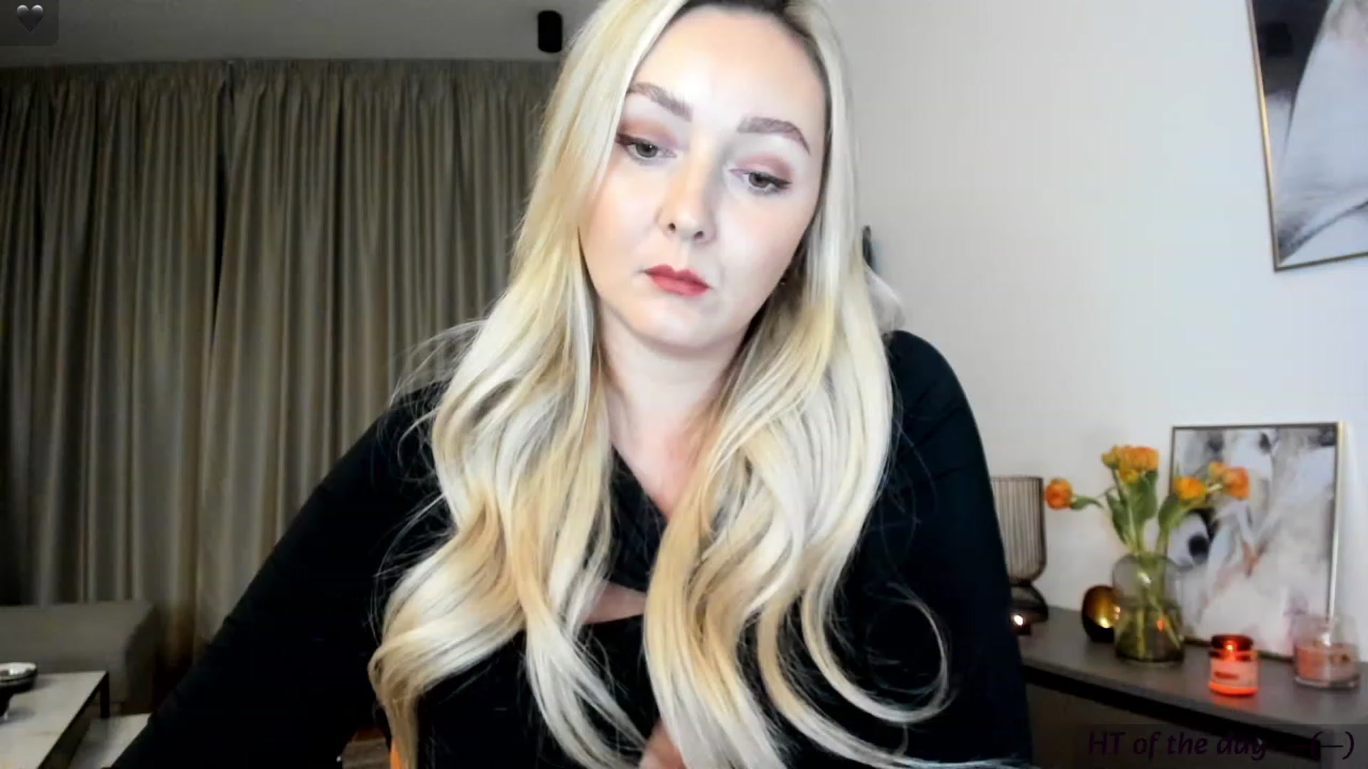 Gallery image thumbnail from Mi_Ha's myfreecams stream on, 11/21/2023, 16:10 image 17 of 20