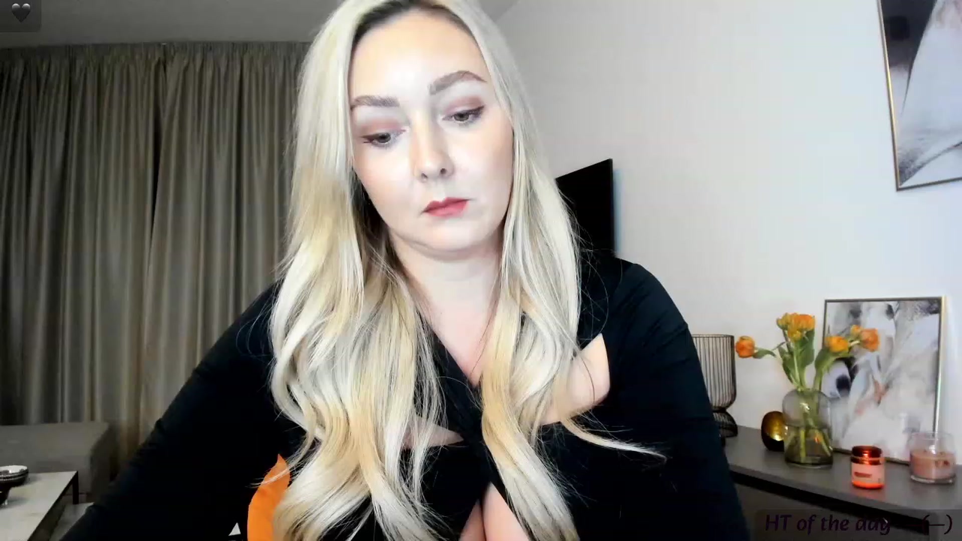 Gallery image thumbnail from Mi_Ha's myfreecams stream on, 11/21/2023, 16:10 image 11 of 20