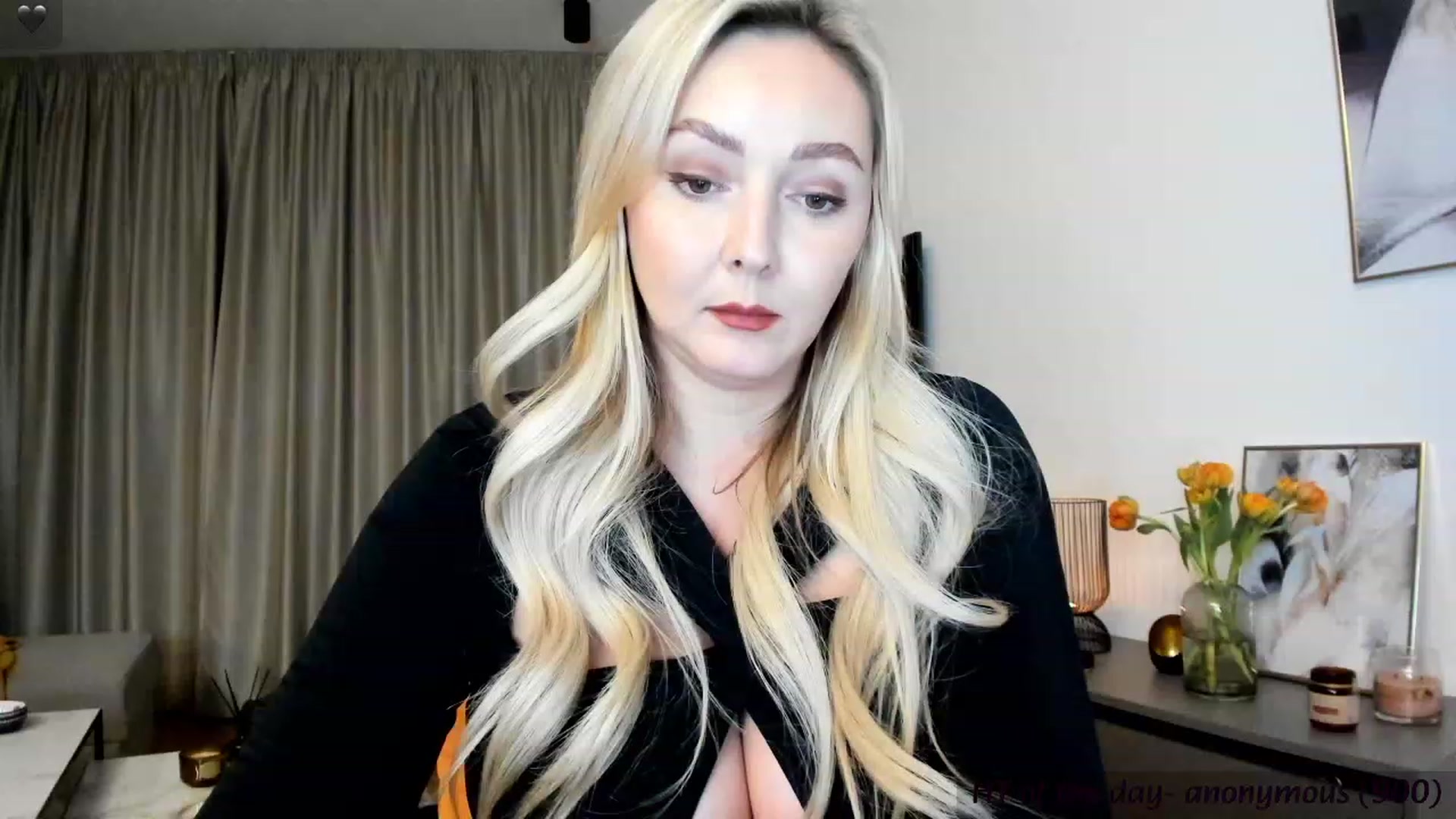 Gallery image thumbnail from Mi_Ha's myfreecams stream on, 11/21/2023, 21:46 image 15 of 20