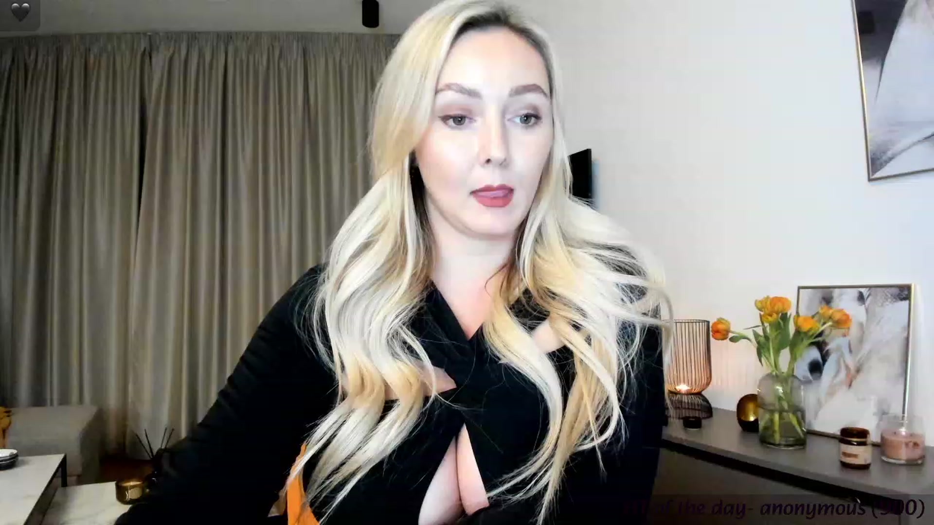 Gallery image thumbnail from Mi_Ha's myfreecams stream on, 11/21/2023, 21:46 image 11 of 20