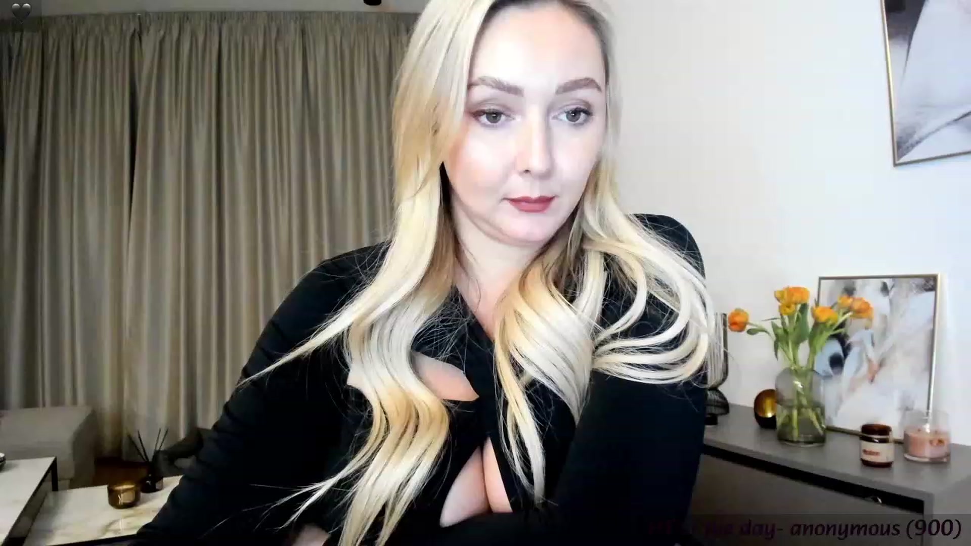 Gallery image thumbnail from Mi_Ha's myfreecams stream on, 11/21/2023, 23:37 image 15 of 20