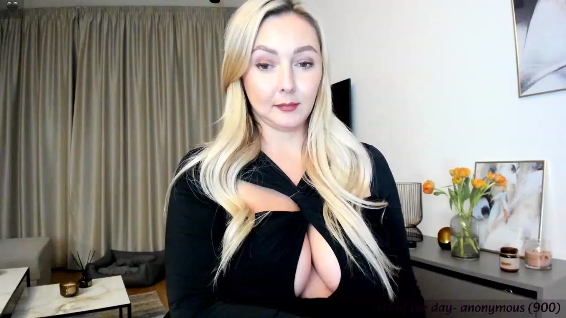 Gallery image thumbnail from Mi_Ha's myfreecams stream on, 11/21/2023, 23:37 image 11 of 20
