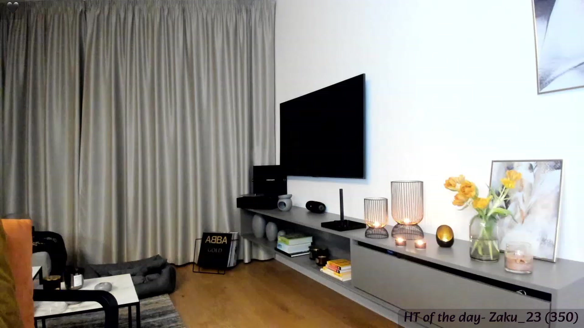 Gallery image thumbnail from Mi_Ha's myfreecams stream on, 11/23/2023, 22:03 image 11 of 20