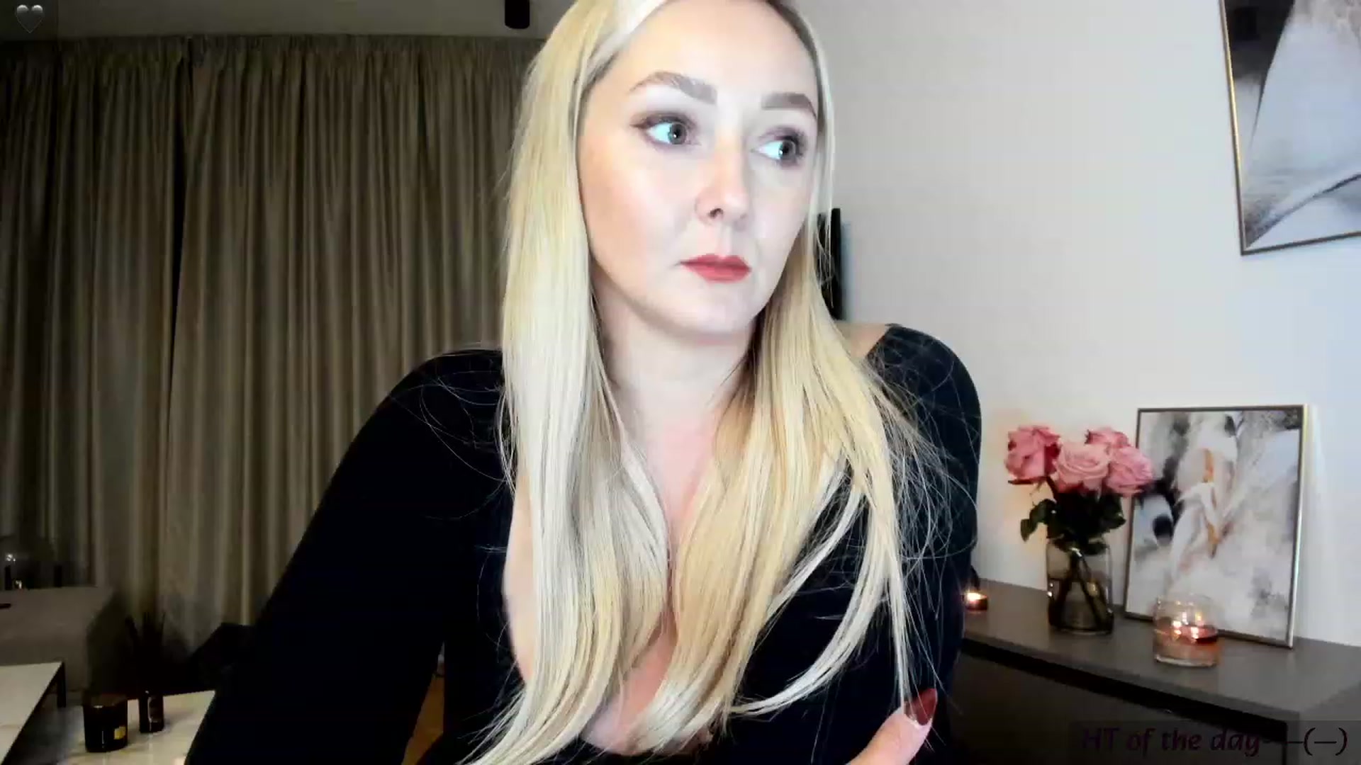 Gallery image thumbnail from Mi_Ha's myfreecams stream on, 11/27/2023, 16:30 image 4 of 20