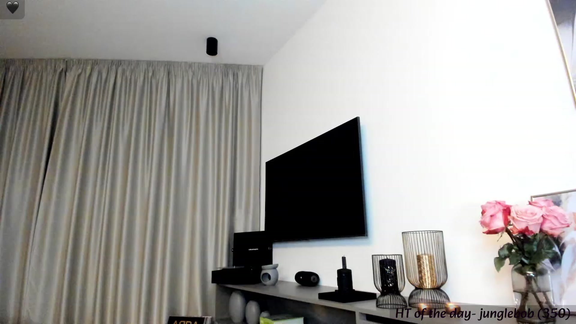 Gallery image thumbnail from Mi_Ha's myfreecams stream on, 11/27/2023, 16:30 image 20 of 20