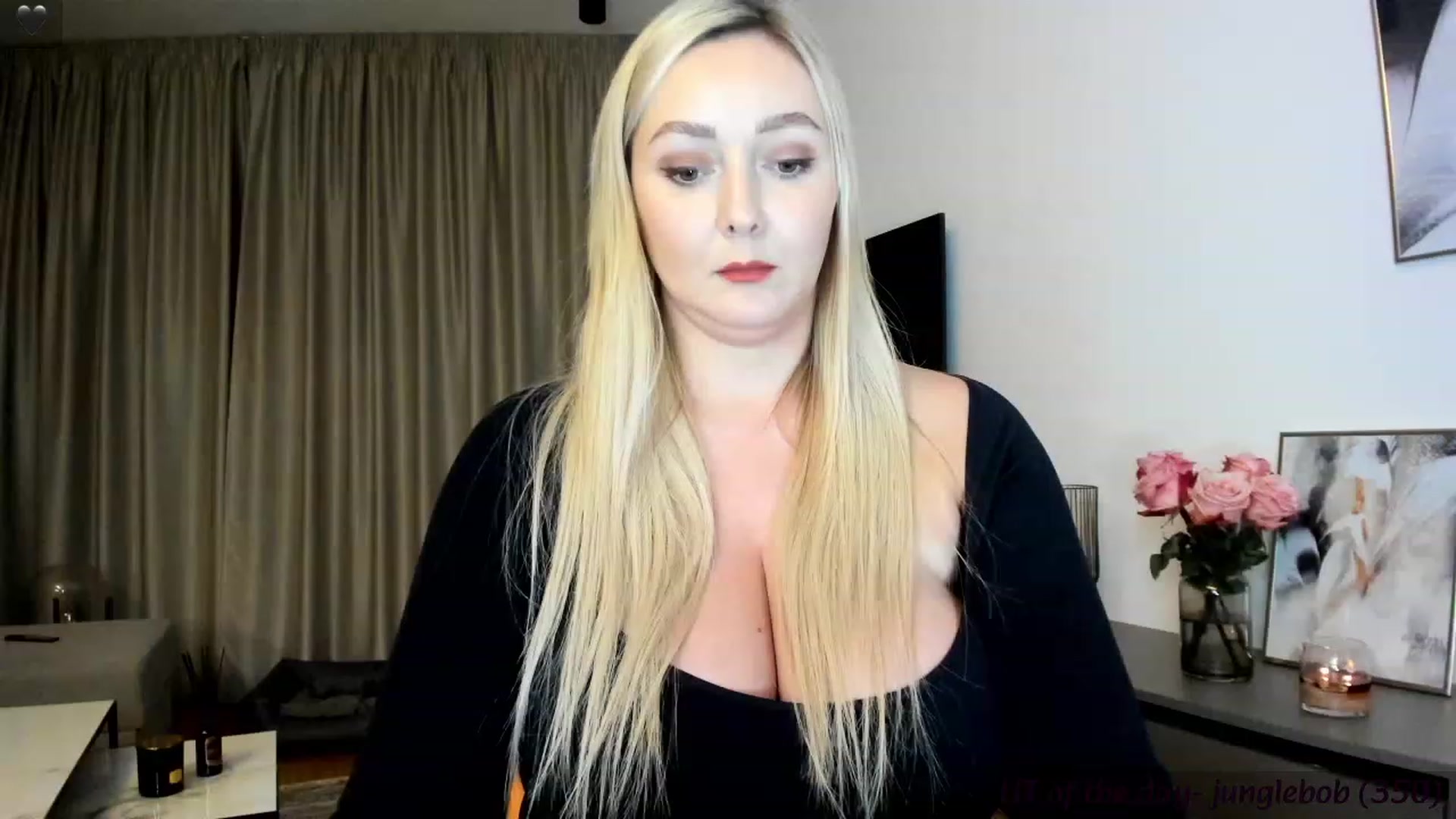 Gallery image thumbnail from Mi_Ha's myfreecams stream on, 11/27/2023, 16:30 image 8 of 20