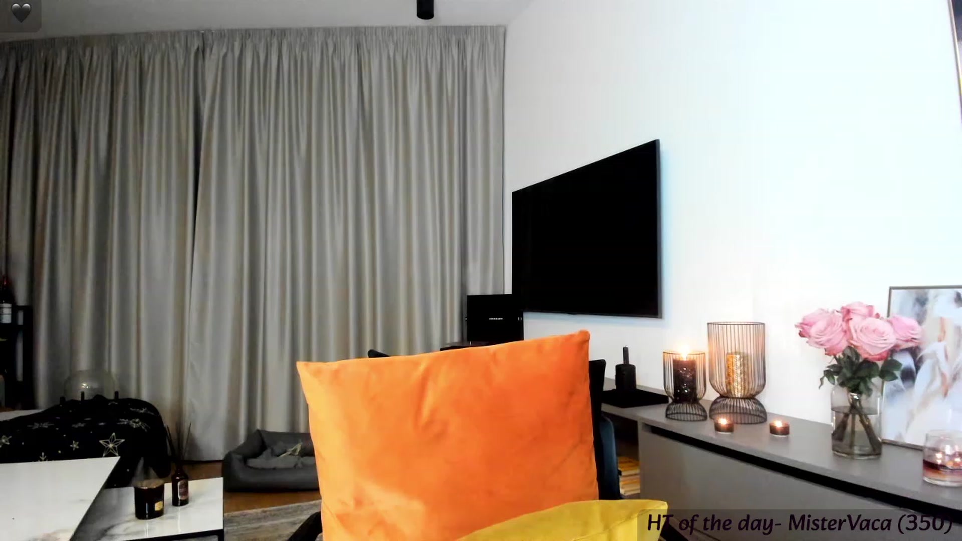 Gallery image thumbnail from Mi_Ha's myfreecams stream on, 11/28/2023, 17:18 image 16 of 20