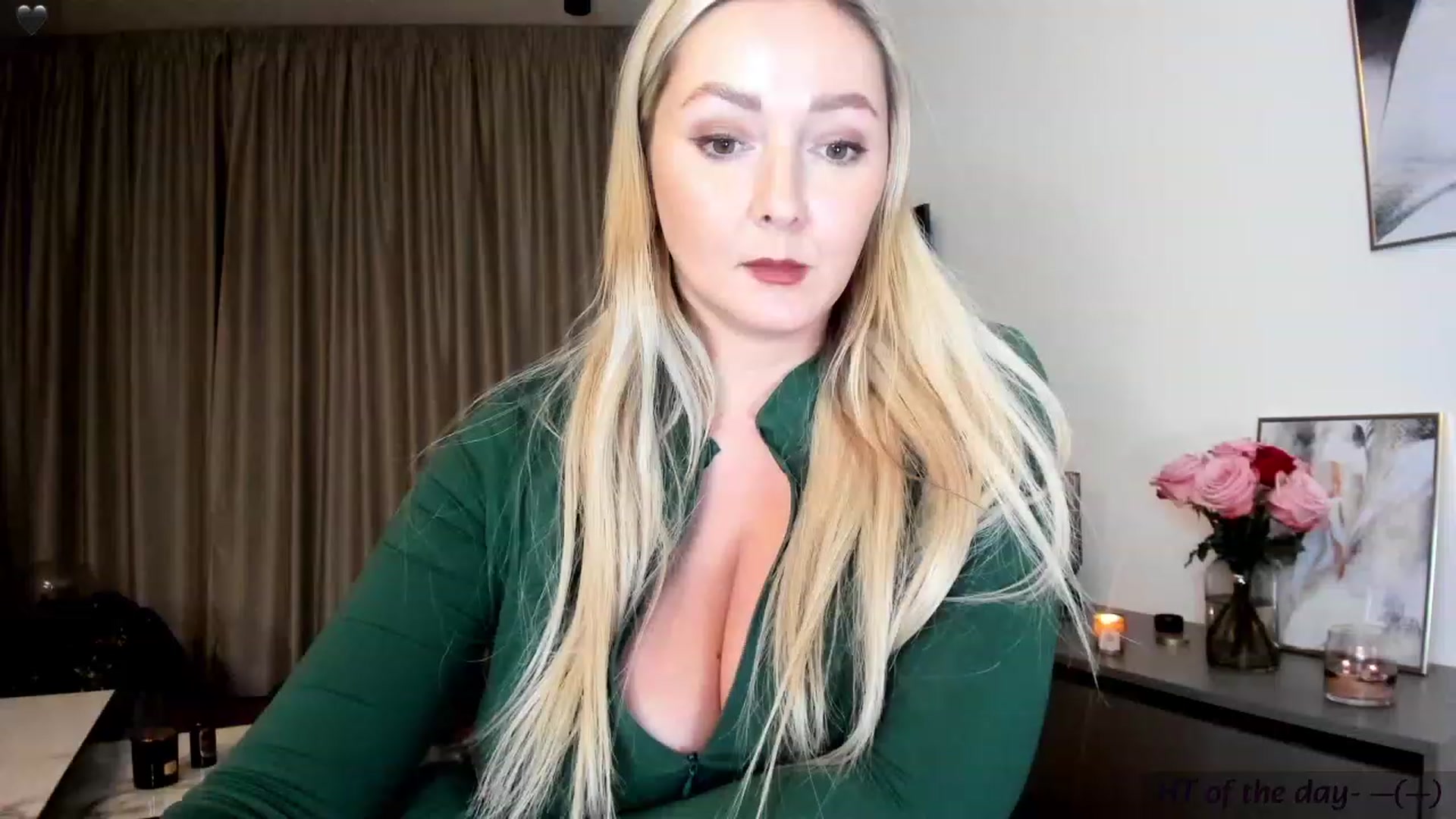 Gallery image thumbnail from Mi_Ha's myfreecams stream on, 11/29/2023, 15:44 image 19 of 20