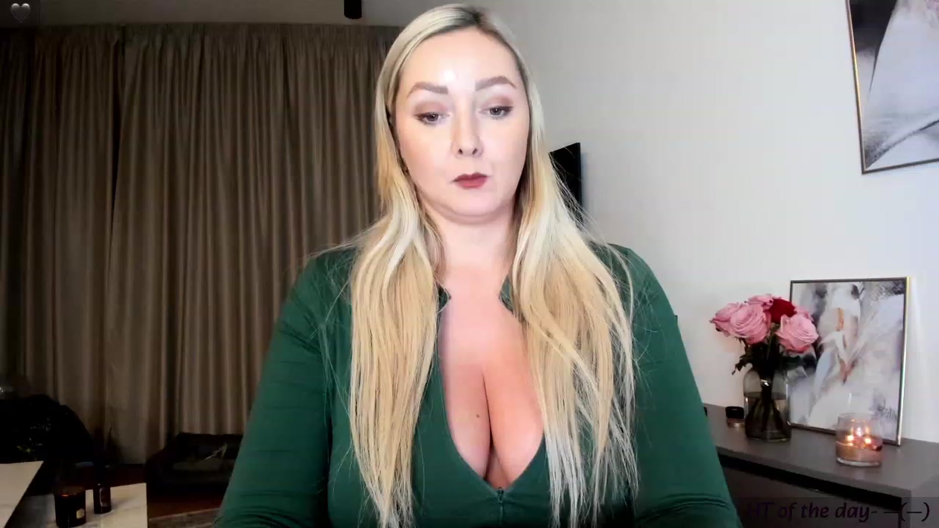Gallery image thumbnail from Mi_Ha's myfreecams stream on, 11/29/2023, 15:44 image 7 of 20