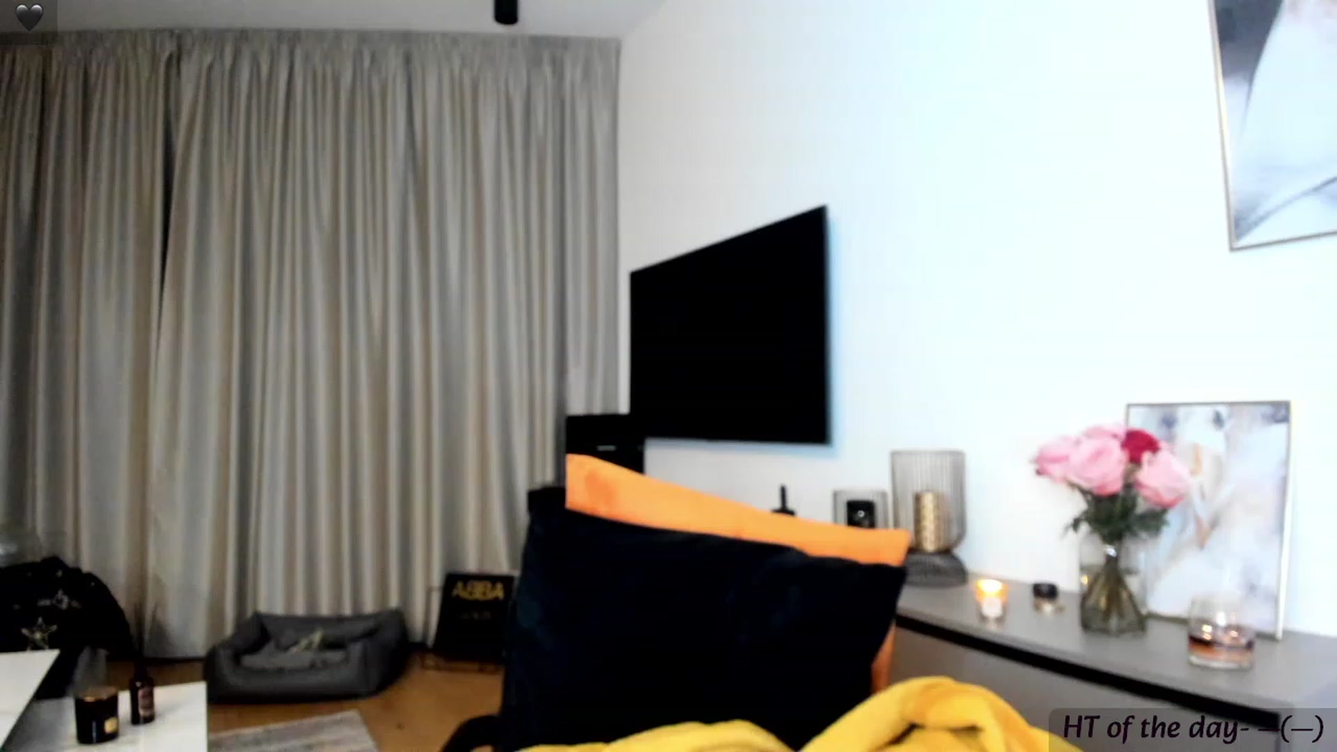 Gallery image thumbnail from Mi_Ha's myfreecams stream on, 11/29/2023, 17:08 image 4 of 20
