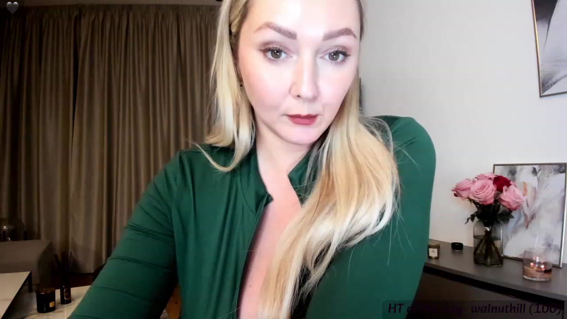 Gallery image thumbnail from Mi_Ha's myfreecams stream on, 11/29/2023, 22:12 image 10 of 20