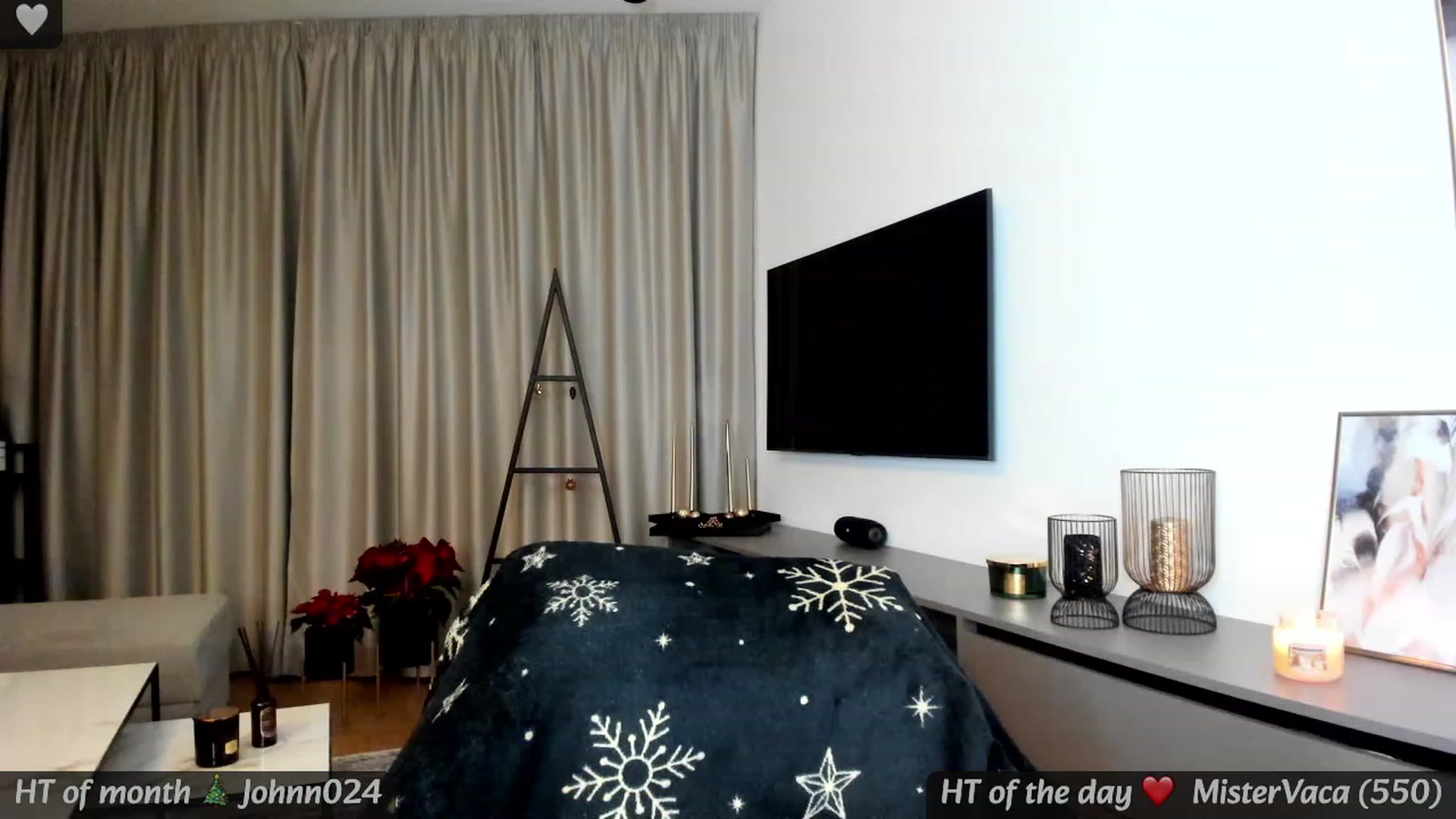 Gallery image thumbnail from Mi_Ha's myfreecams stream on, 12/03/2023, 16:47 image 12 of 20