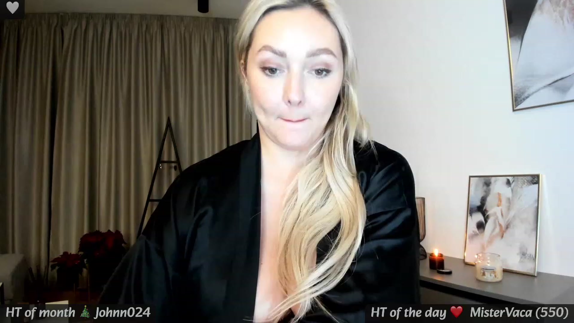 Gallery image thumbnail from Mi_Ha's myfreecams stream on, 12/03/2023, 22:46 image 16 of 20
