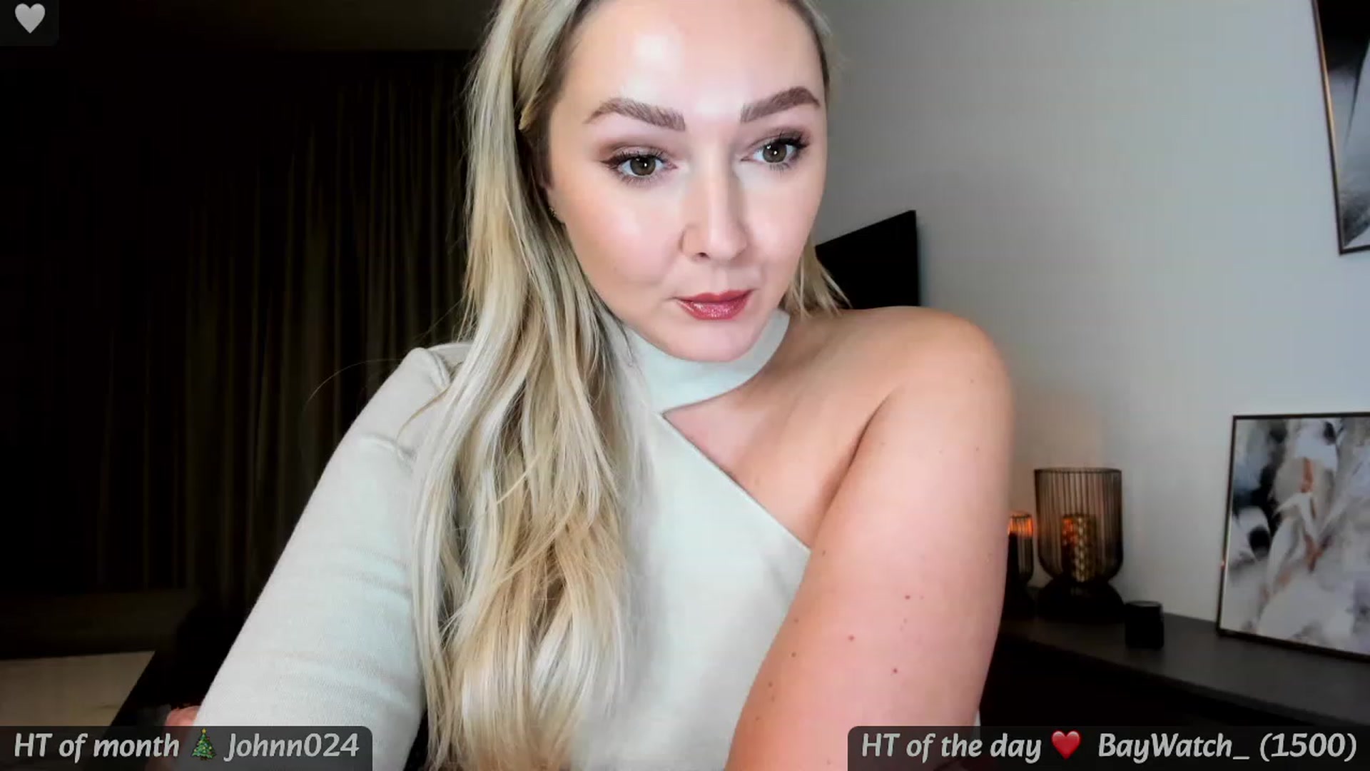 Gallery image thumbnail from Mi_Ha's myfreecams stream on, 12/04/2023, 17:09 image 15 of 20
