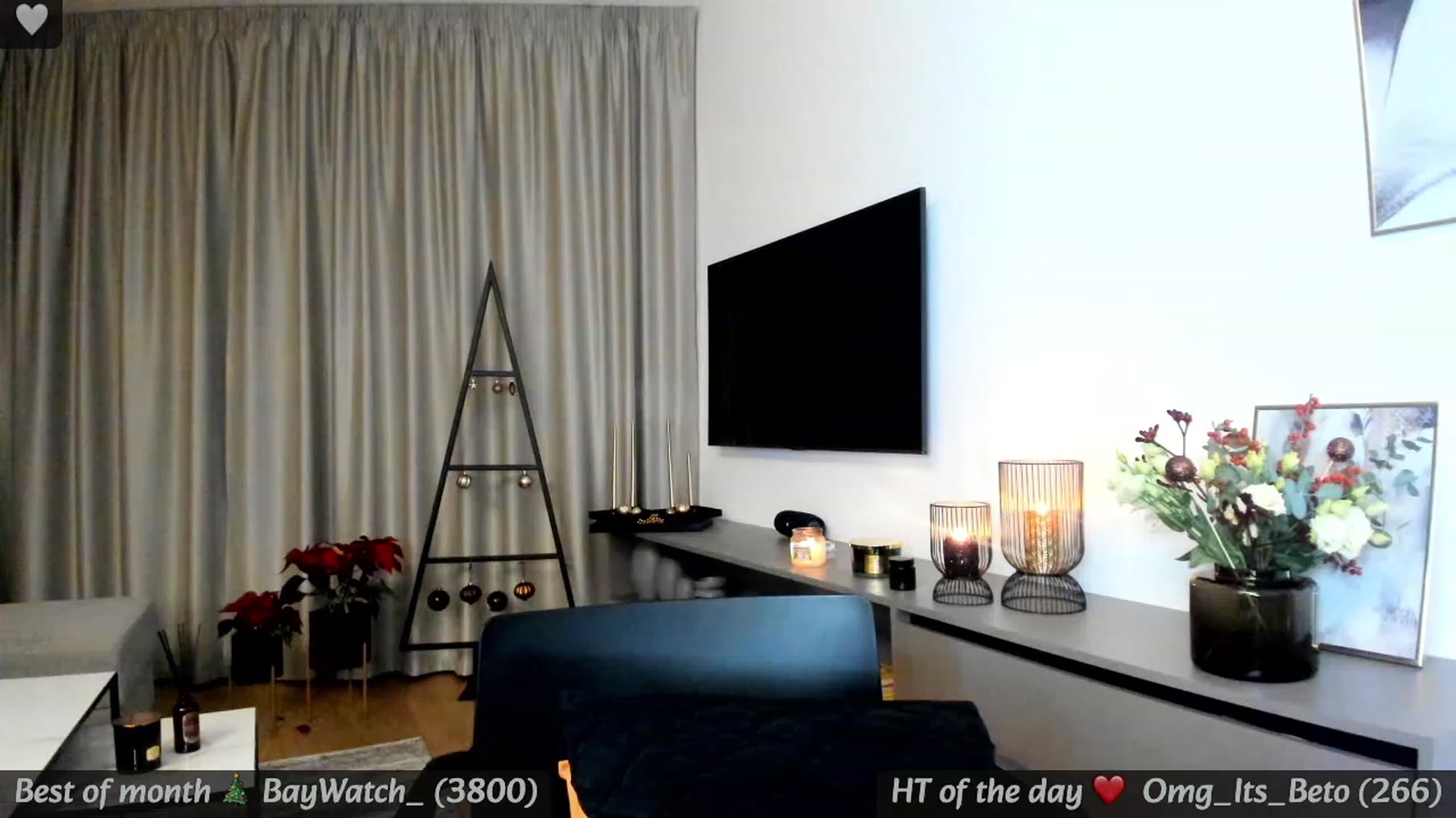 Gallery image thumbnail from Mi_Ha's myfreecams stream on, 12/08/2023, 16:21 image 12 of 20