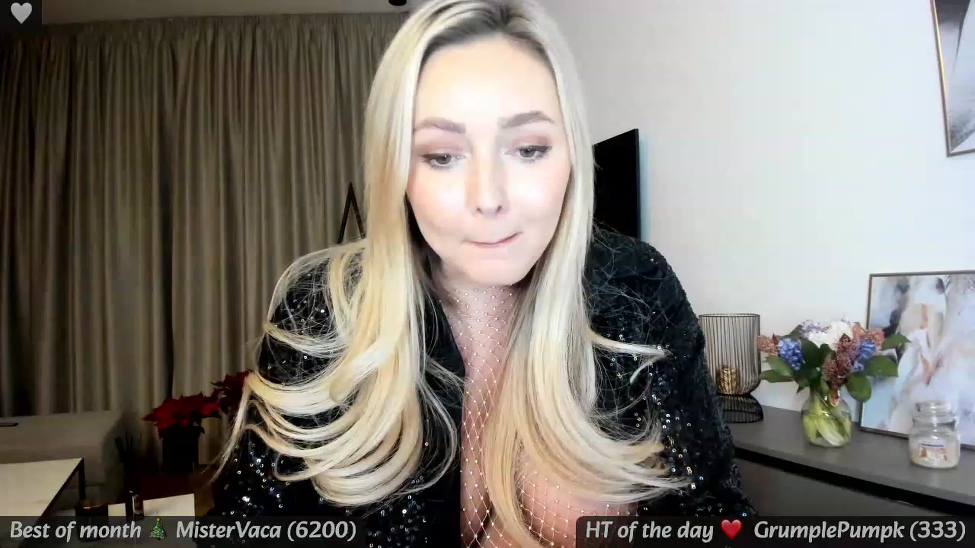 Gallery image thumbnail from Mi_Ha's myfreecams stream on, 12/19/2023, 16:15 image 12 of 20