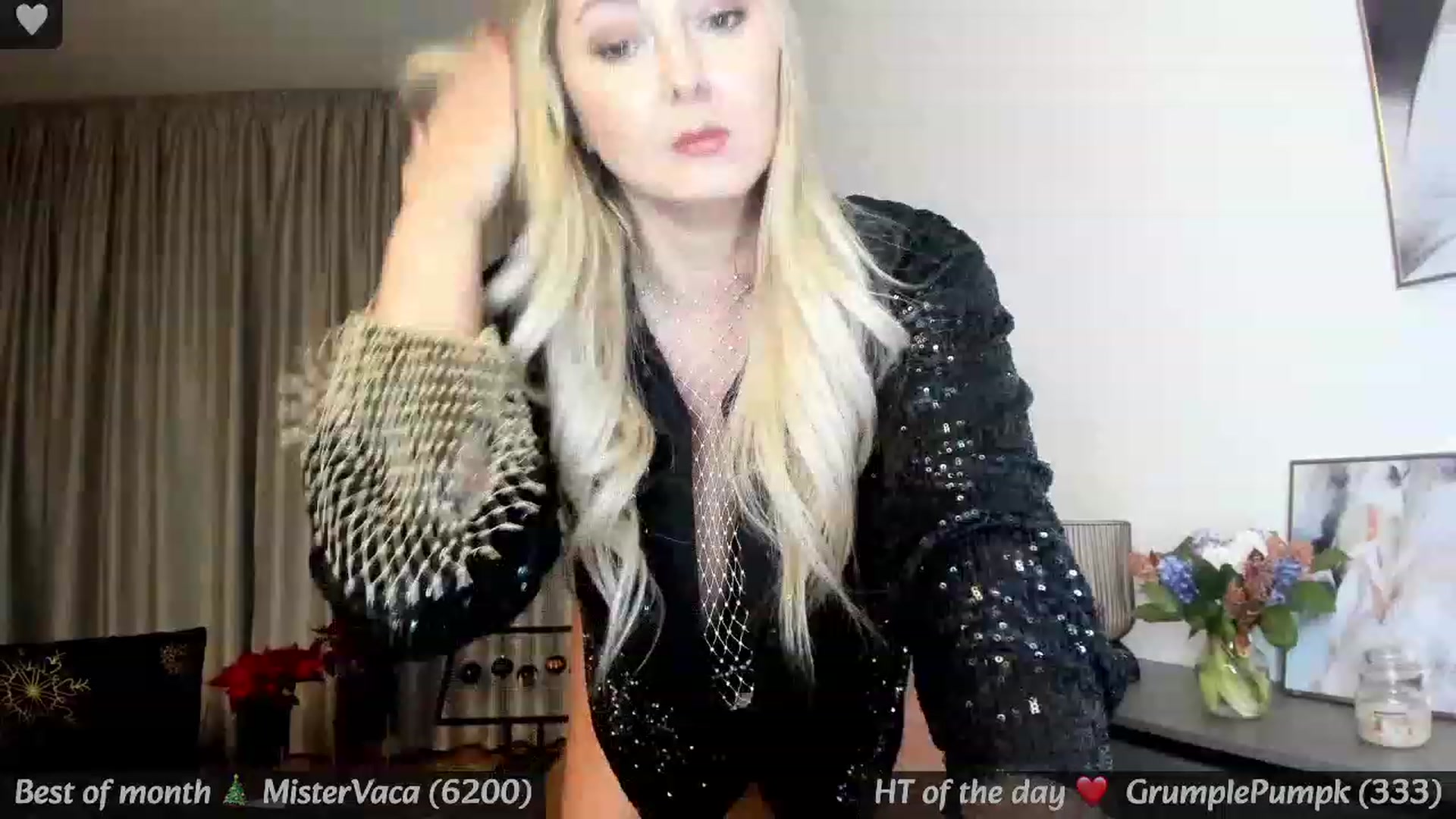 Gallery image thumbnail from Mi_Ha's myfreecams stream on, 12/19/2023, 16:15 image 5 of 20
