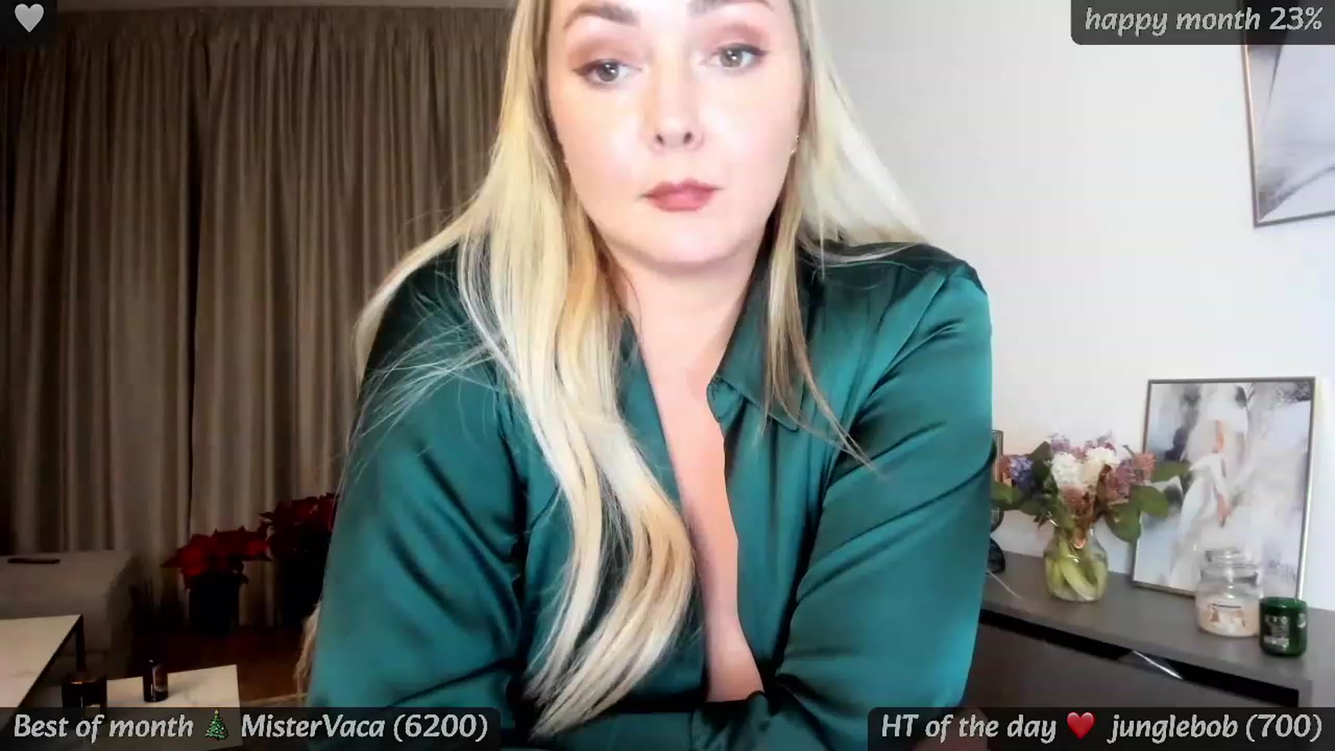 Gallery image thumbnail from Mi_Ha's myfreecams stream on, 12/20/2023, 18:07 image 16 of 20