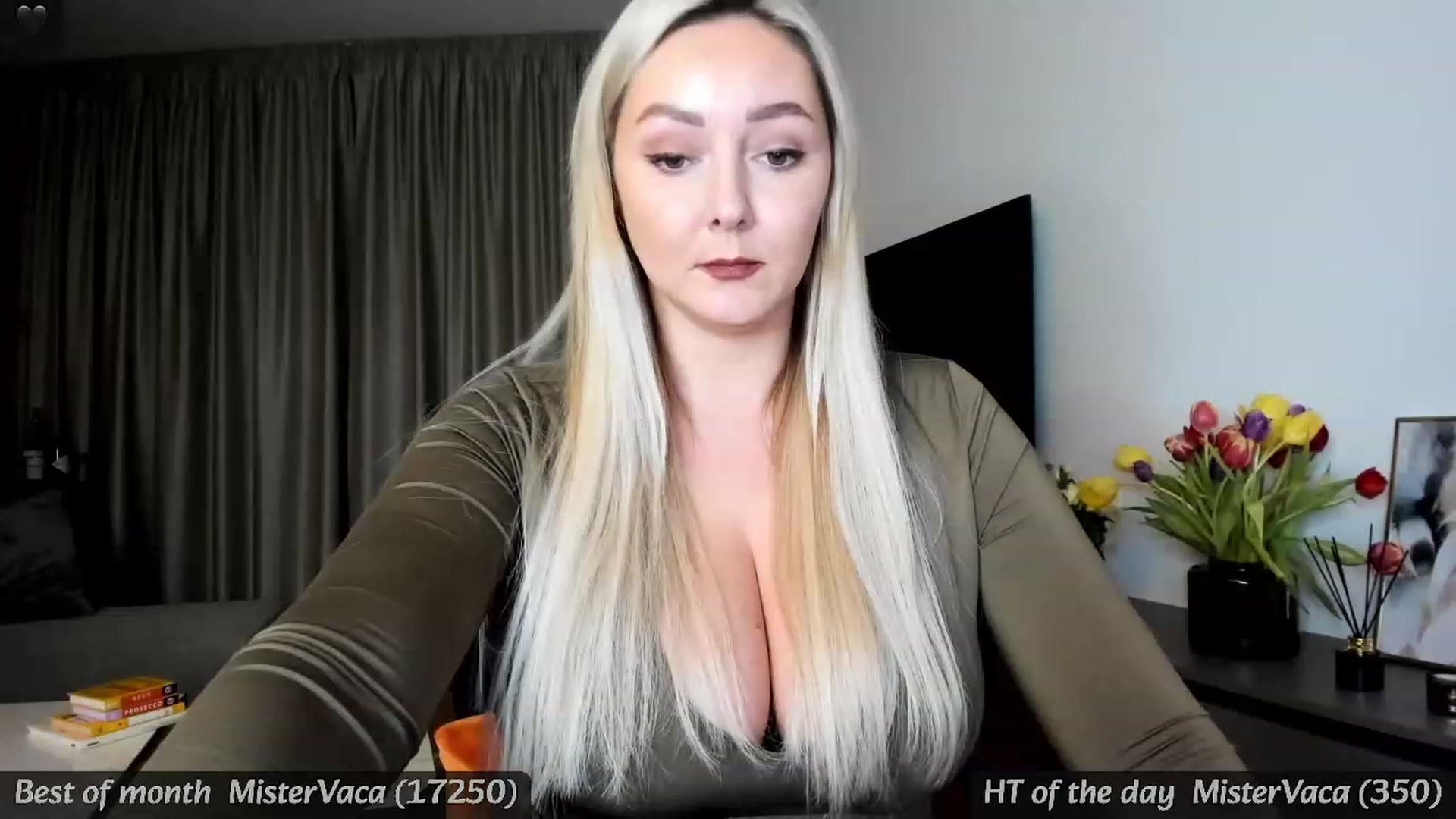 Gallery image thumbnail from Mi_Ha's myfreecams stream on, 01/23/2024, 17:52 image 12 of 20