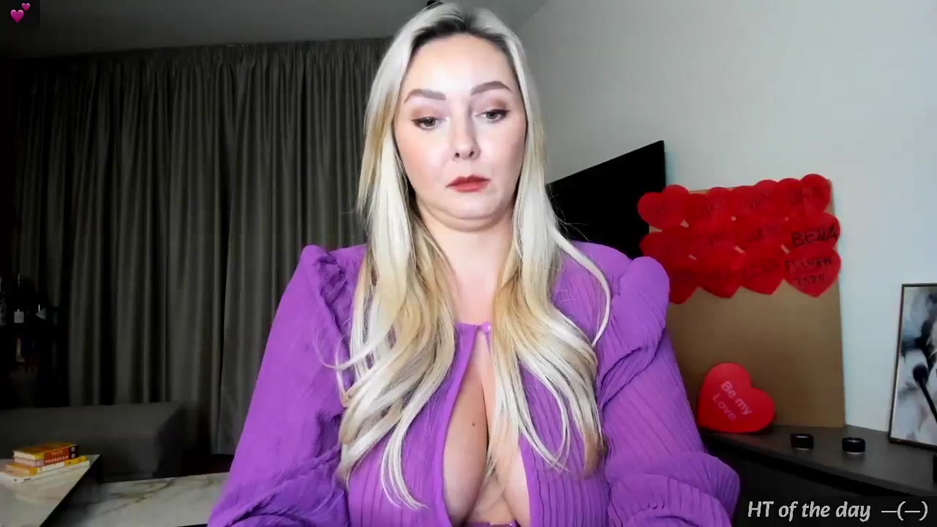 Gallery image thumbnail from Mi_Ha's myfreecams stream on, 02/07/2024, 16:23 image 2 of 20