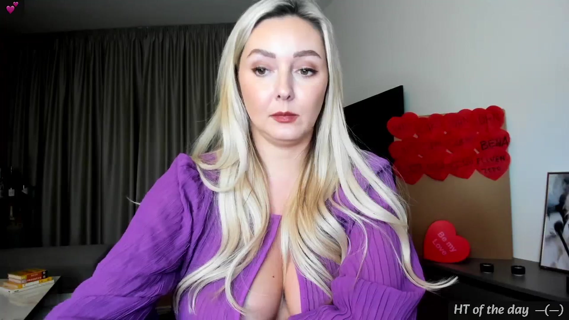 Gallery image thumbnail from Mi_Ha's myfreecams stream on, 02/07/2024, 16:23 image 9 of 20