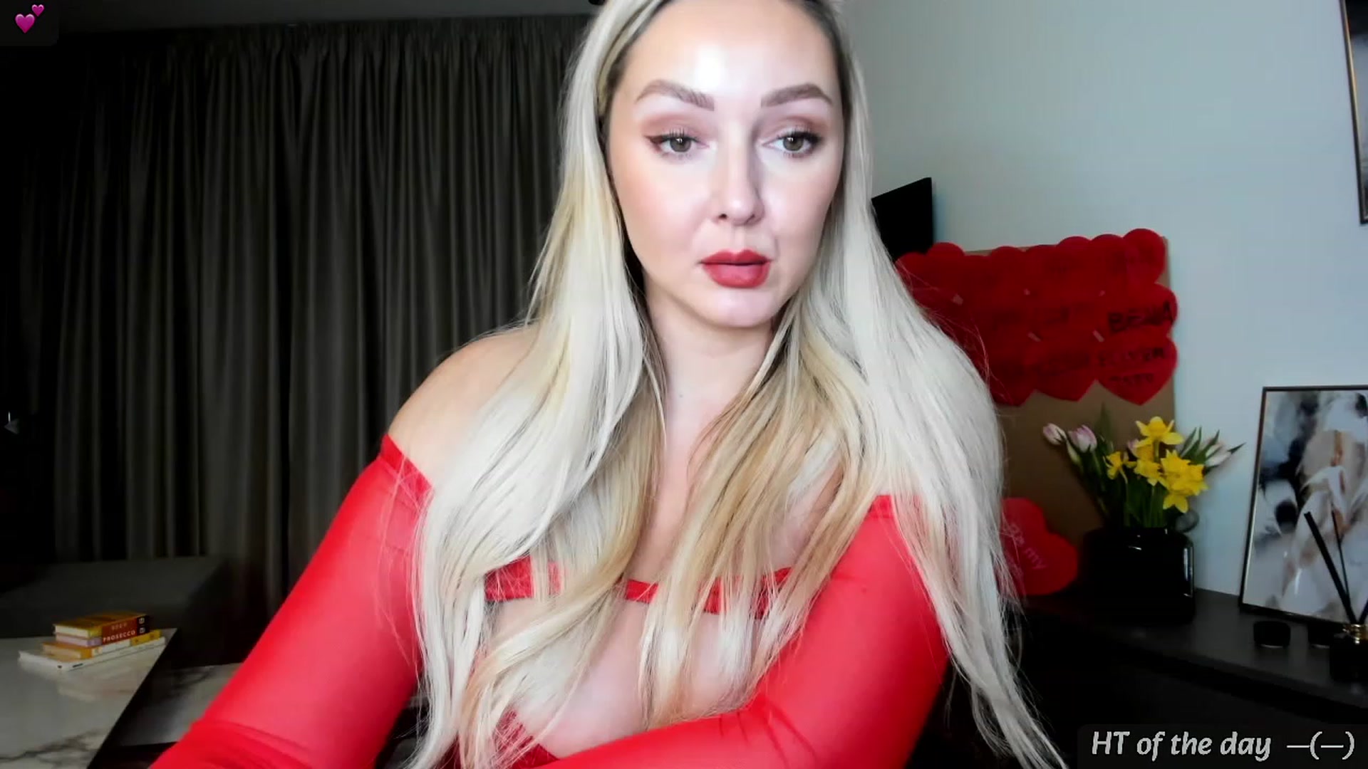 Gallery image thumbnail from Mi_Ha's myfreecams stream on, 02/08/2024, 15:02 image 18 of 20