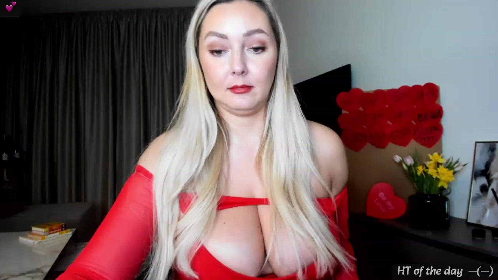 Gallery image thumbnail from Mi_Ha's myfreecams stream on, 02/08/2024, 15:02 image 13 of 20