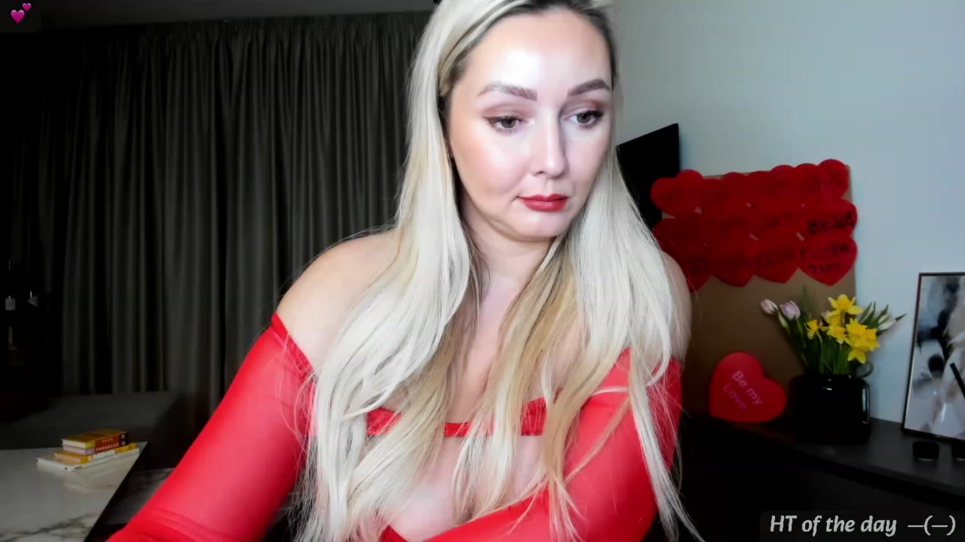 Gallery image thumbnail from Mi_Ha's myfreecams stream on, 02/08/2024, 15:02 image 15 of 20