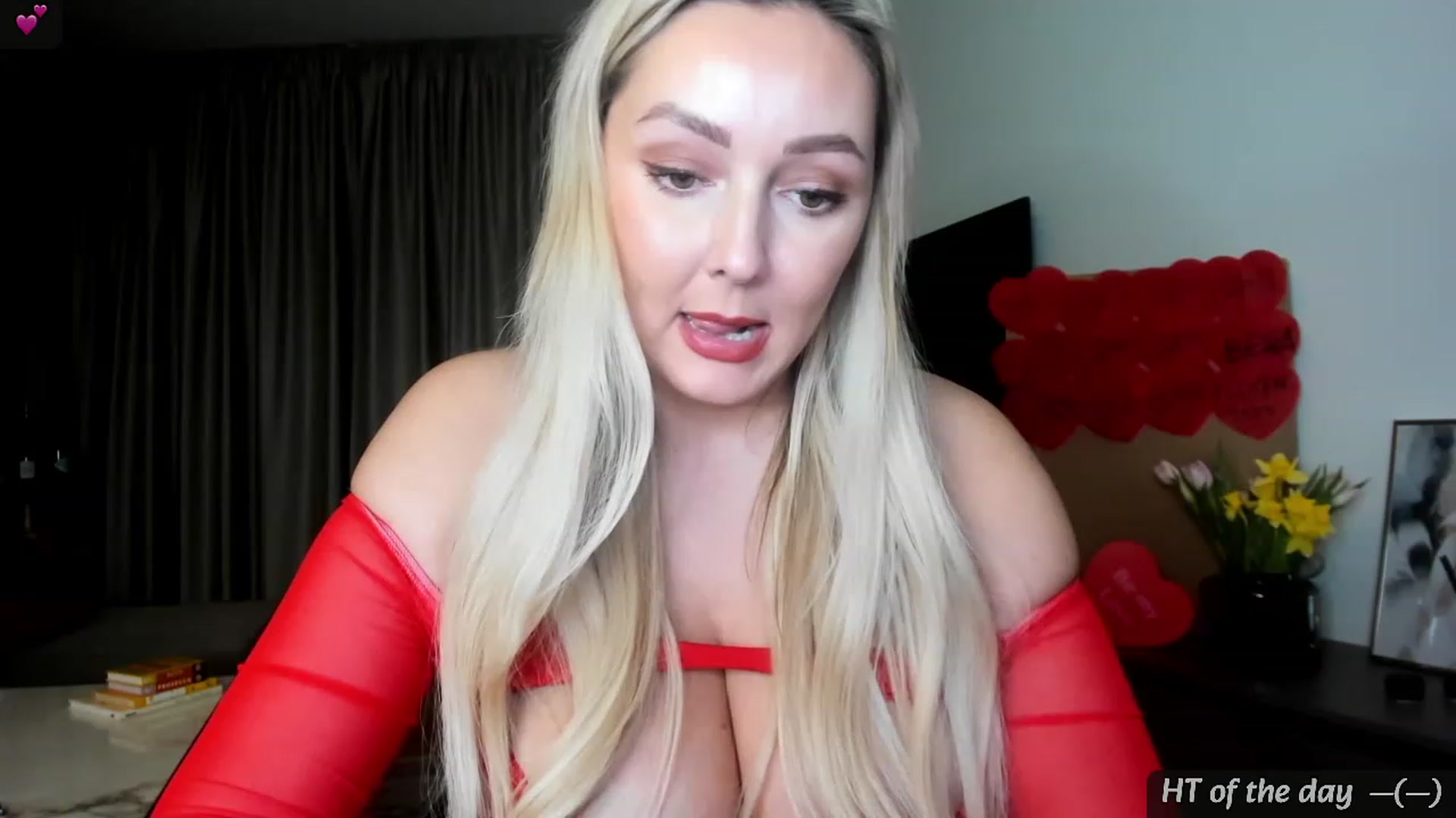 Gallery image thumbnail from Mi_Ha's myfreecams stream on, 02/08/2024, 15:46 image 15 of 20