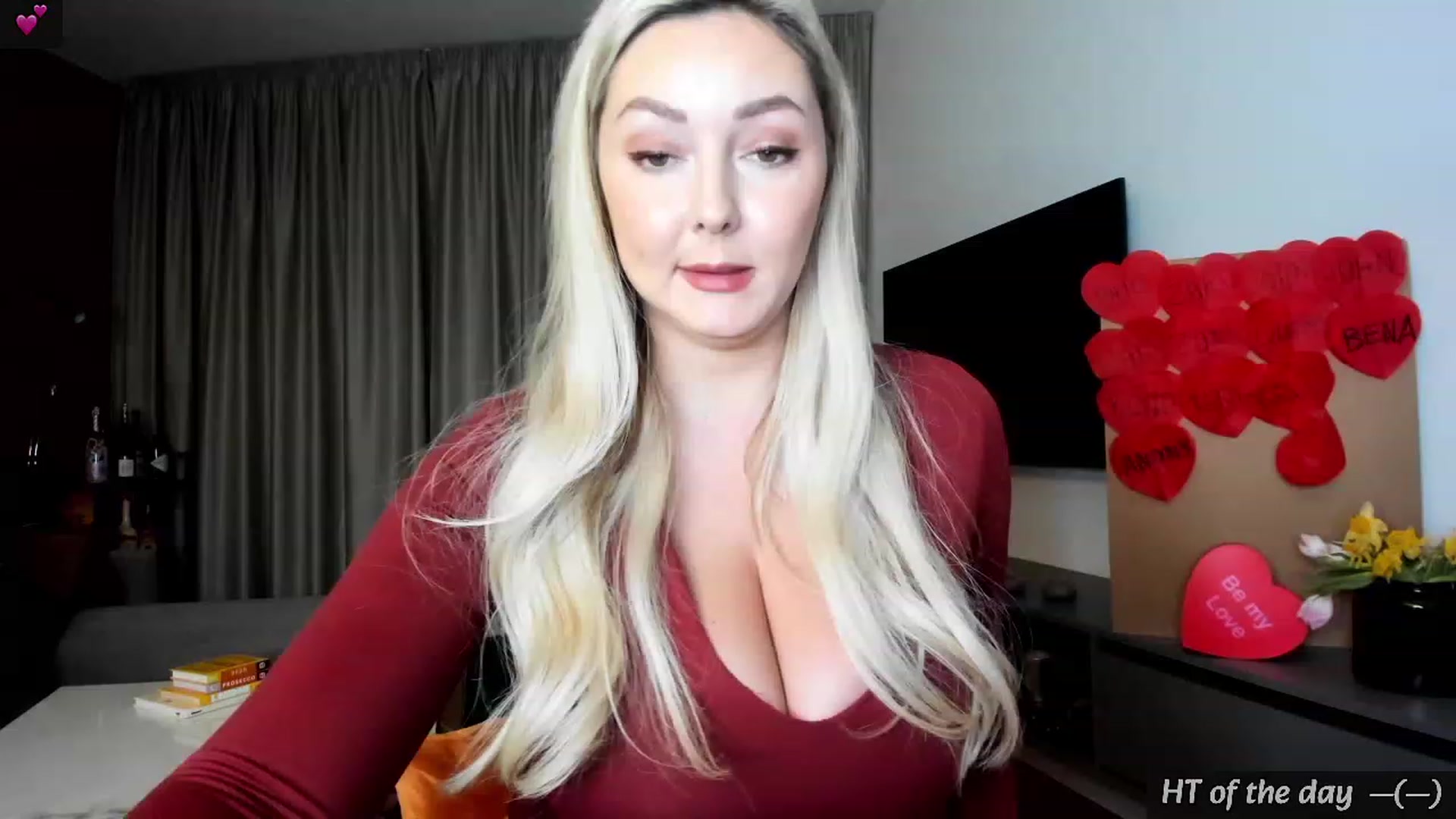 Gallery image thumbnail from Mi_Ha's myfreecams stream on, 02/11/2024, 15:40 image 5 of 20
