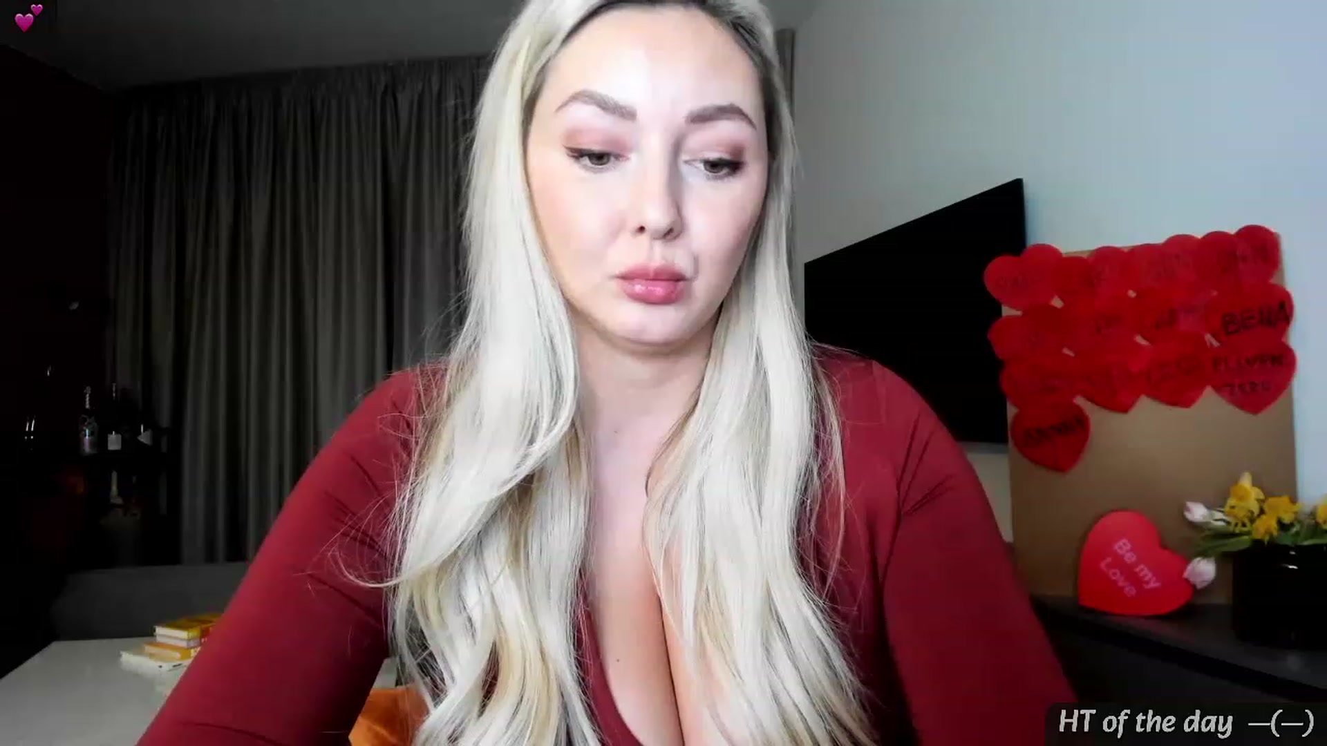 Gallery image thumbnail from Mi_Ha's myfreecams stream on, 02/11/2024, 15:40 image 10 of 20
