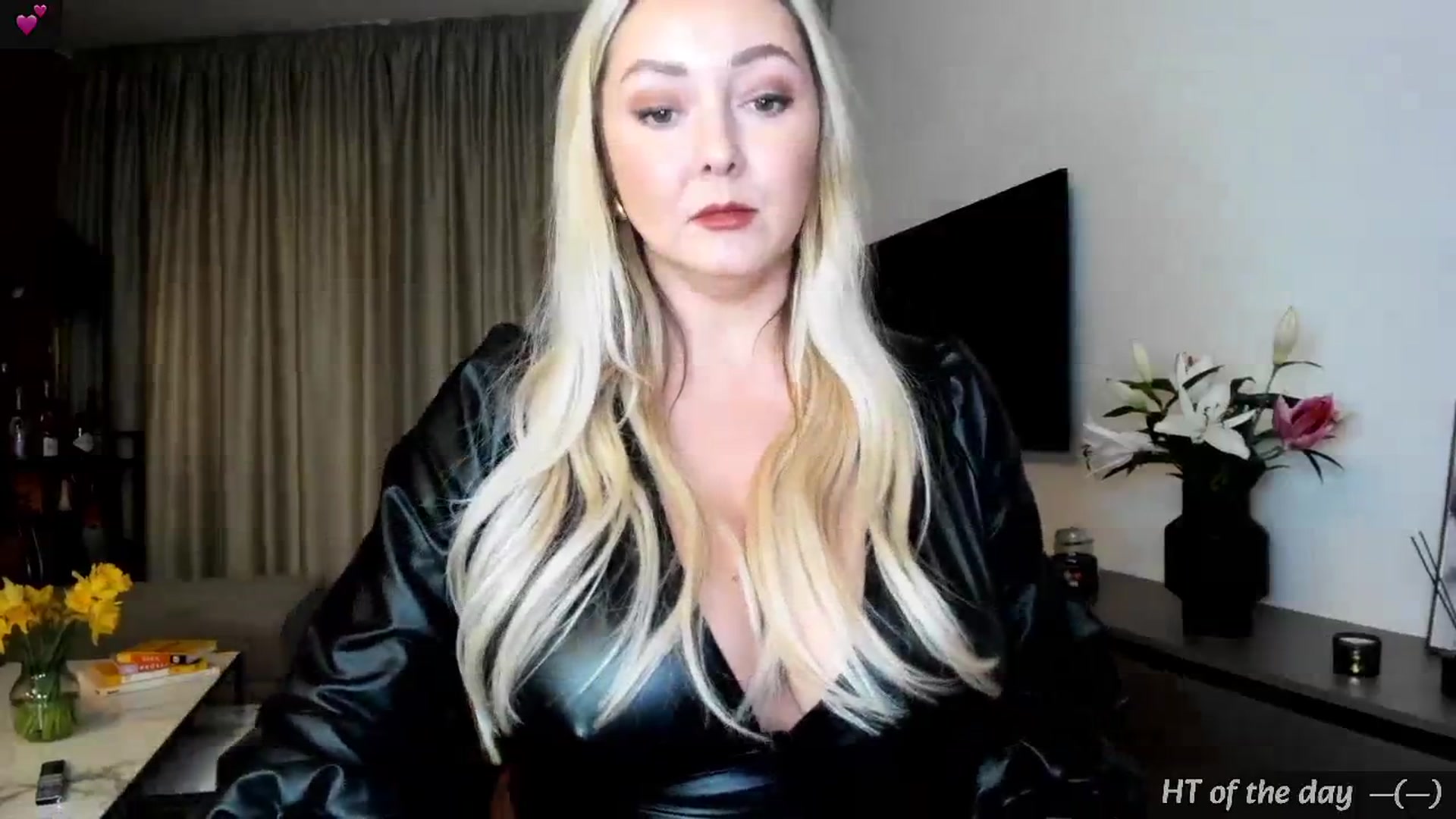 Gallery image thumbnail from Mi_Ha's myfreecams stream on, 02/15/2024, 15:58 image 5 of 20