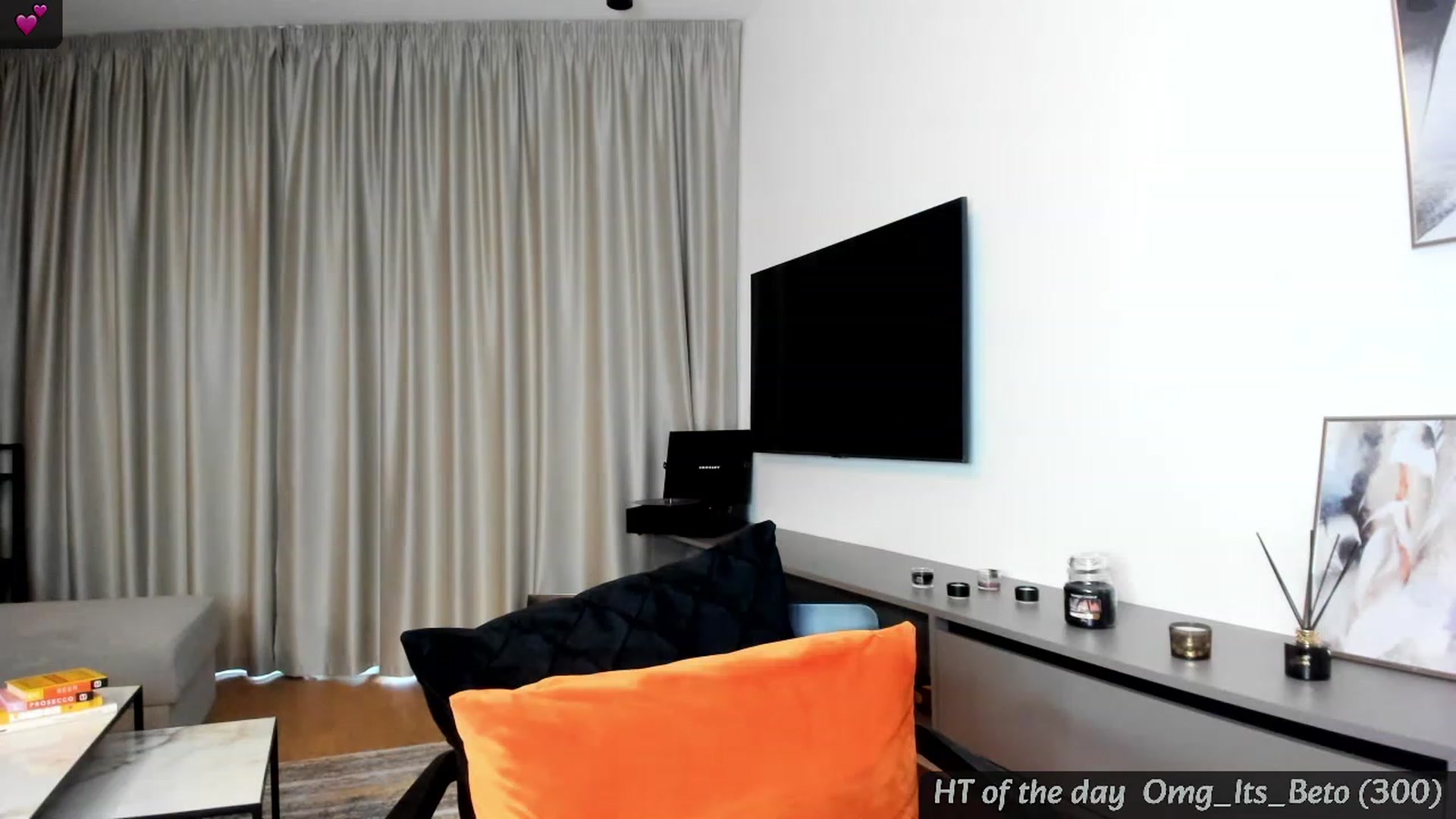 Gallery image thumbnail from Mi_Ha's myfreecams stream on, 02/21/2024, 15:34 image 13 of 20