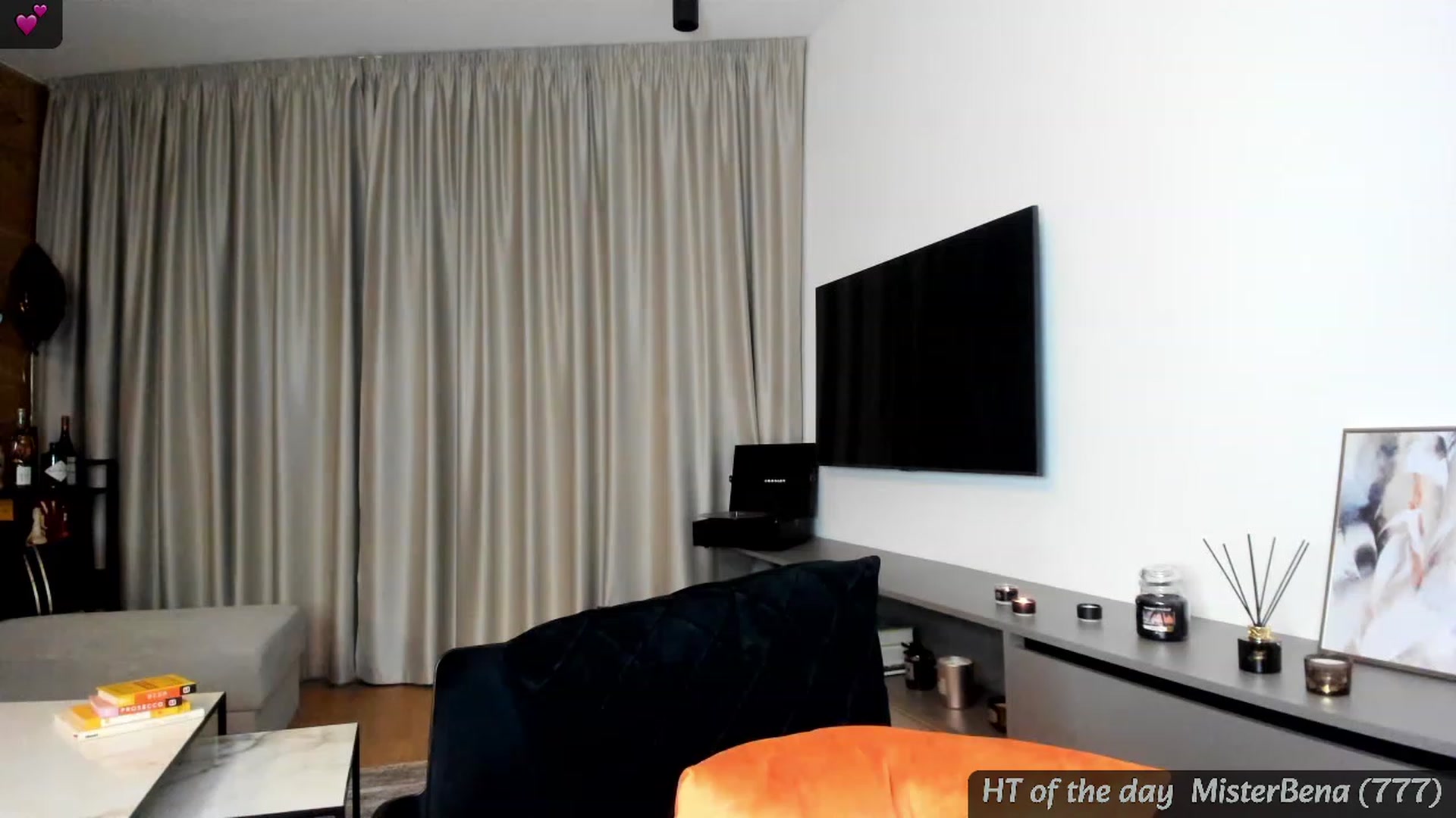 Gallery image thumbnail from Mi_Ha's myfreecams stream on, 02/22/2024, 17:12 image 10 of 20