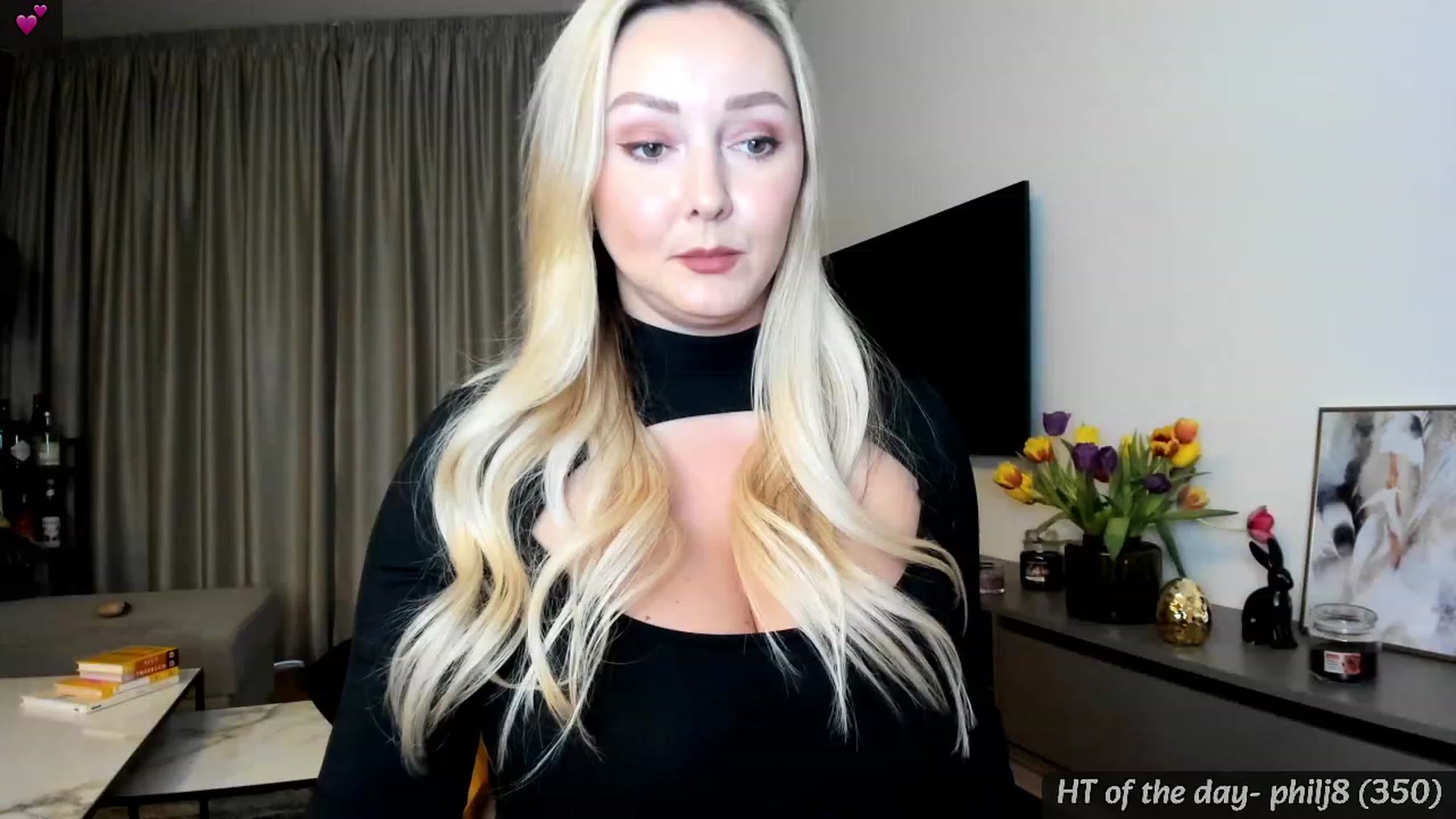 Gallery image thumbnail from Mi_Ha's myfreecams stream on, 03/12/2024, 17:14 image 10 of 20