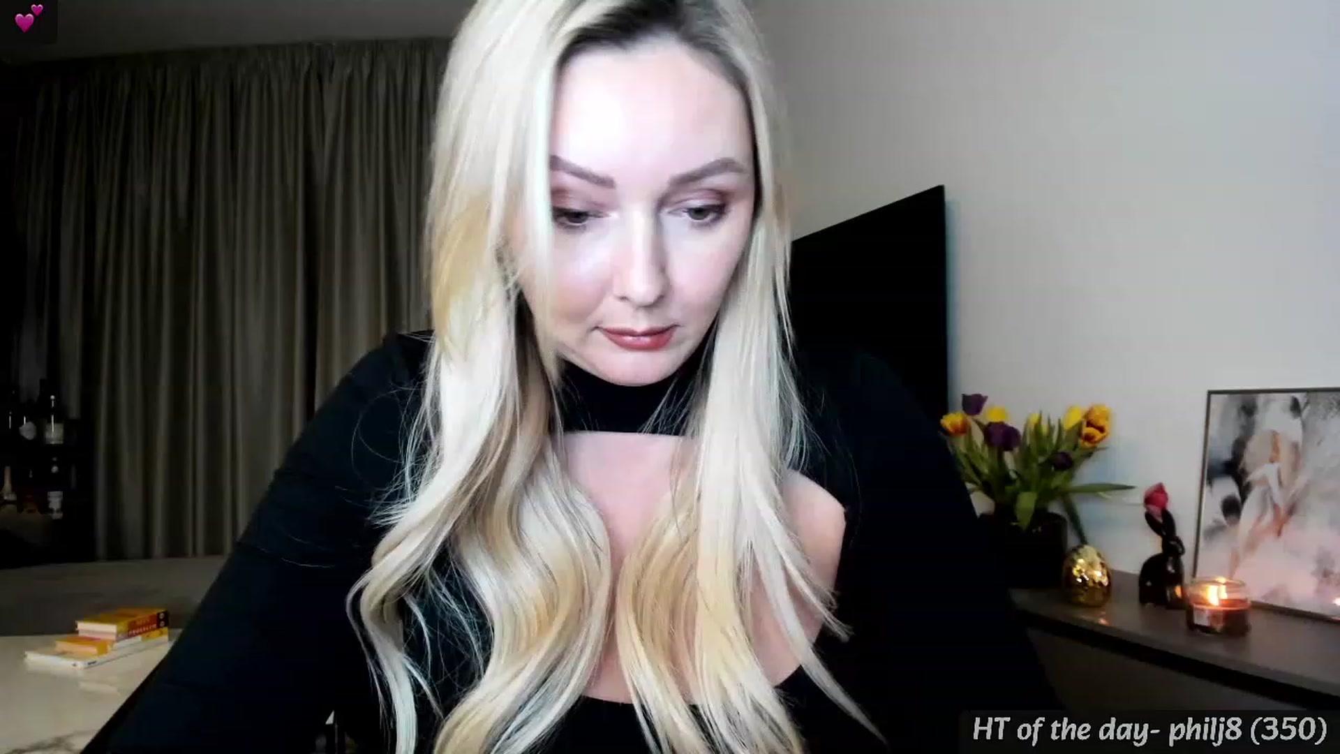 Gallery image thumbnail from Mi_Ha's myfreecams stream on, 03/12/2024, 21:56 image 15 of 20