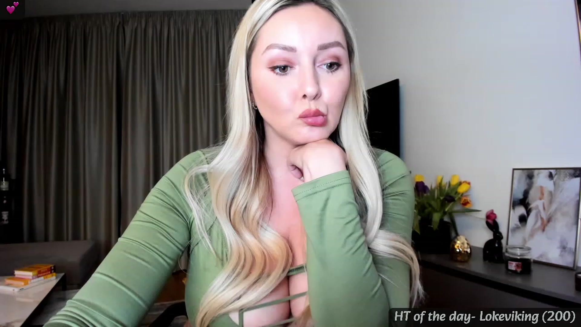 Gallery image thumbnail from Mi_Ha's myfreecams stream on, 03/13/2024, 17:27 image 14 of 20