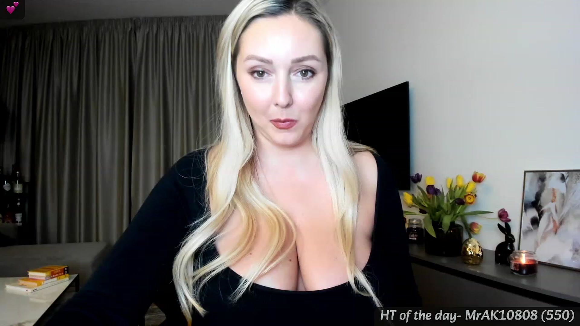 Gallery image thumbnail from Mi_Ha's myfreecams stream on, 03/14/2024, 22:35 image 2 of 20