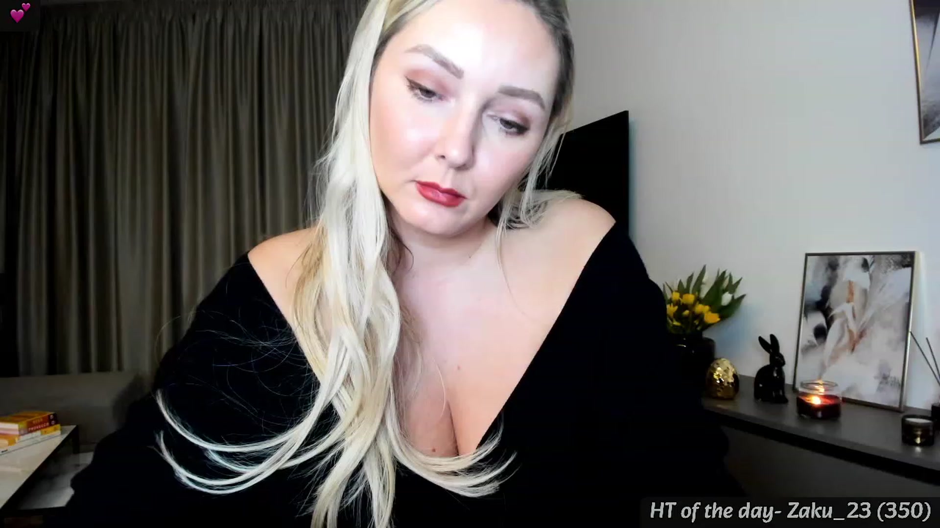 Gallery image thumbnail from Mi_Ha's myfreecams stream on, 03/15/2024, 18:05 image 12 of 20