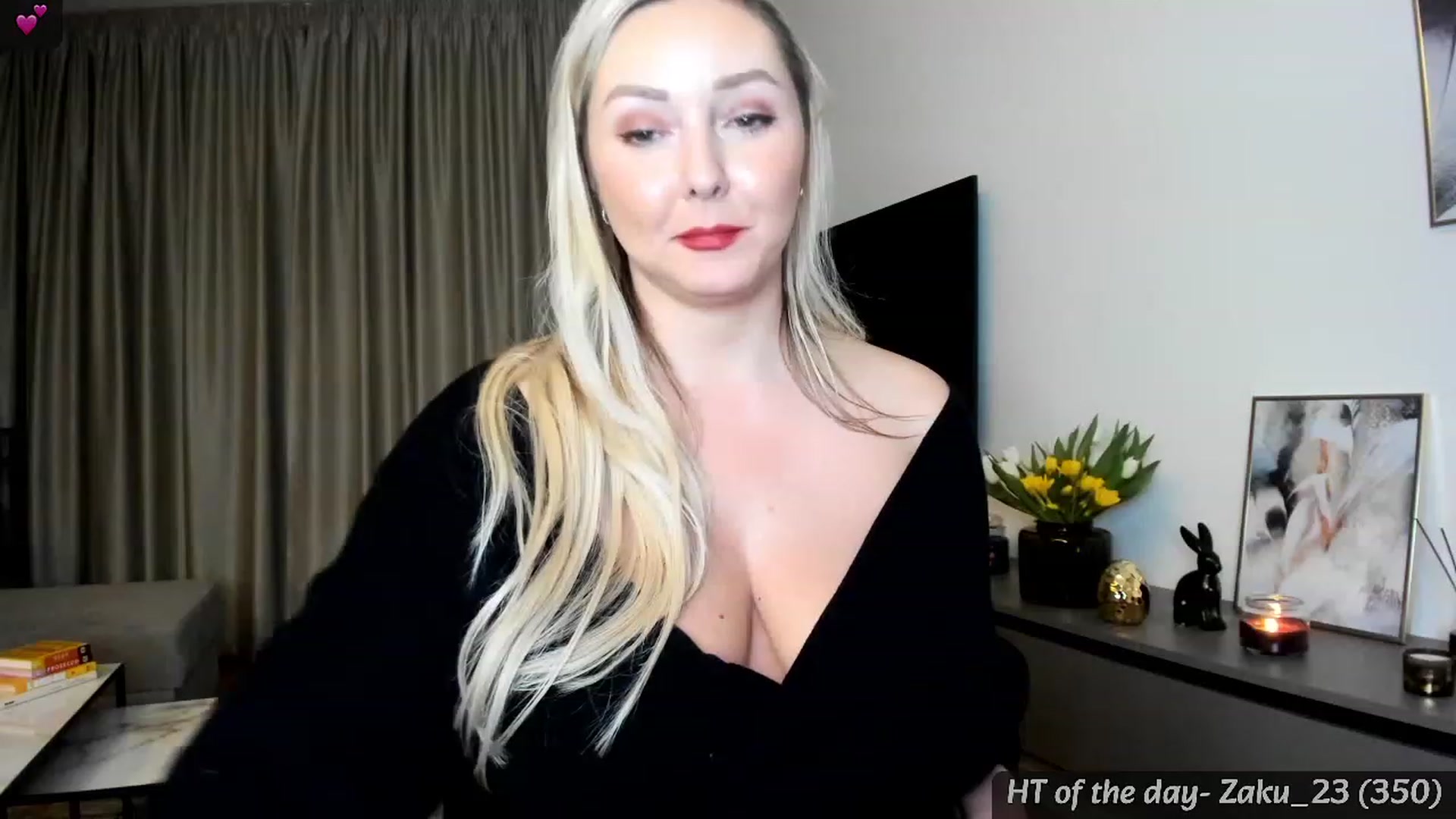 Gallery image thumbnail from Mi_Ha's myfreecams stream on, 03/15/2024, 18:05 image 17 of 20