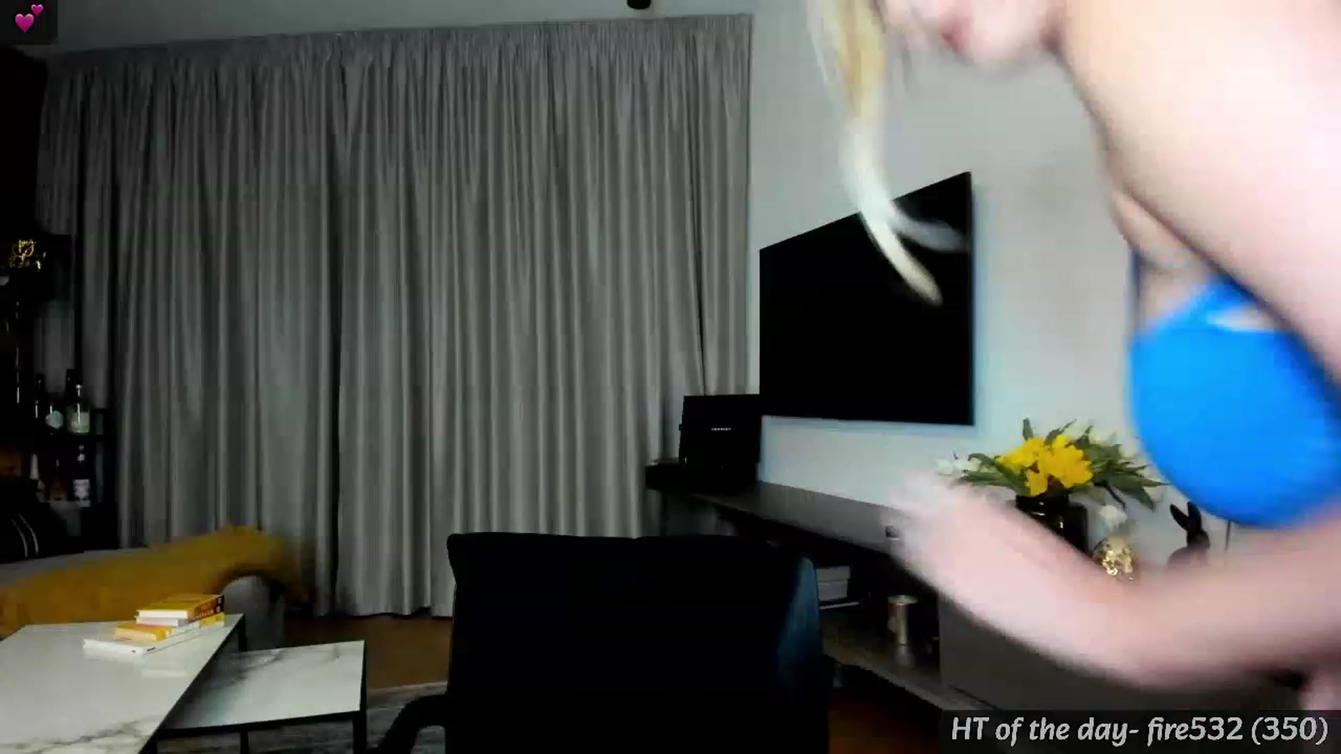 Gallery image thumbnail from Mi_Ha's myfreecams stream on, 03/17/2024, 17:40 image 13 of 20