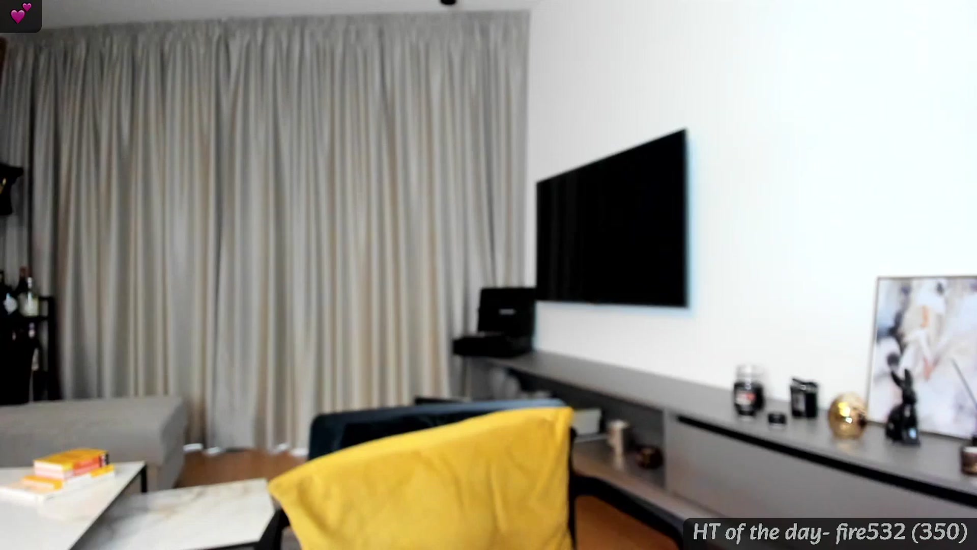 Gallery image thumbnail from Mi_Ha's myfreecams stream on, 03/30/2024, 16:52 image 18 of 20