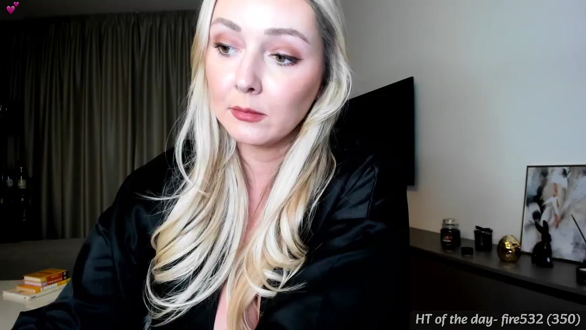 Gallery image thumbnail from Mi_Ha's myfreecams stream on, 03/30/2024, 16:52 image 16 of 20