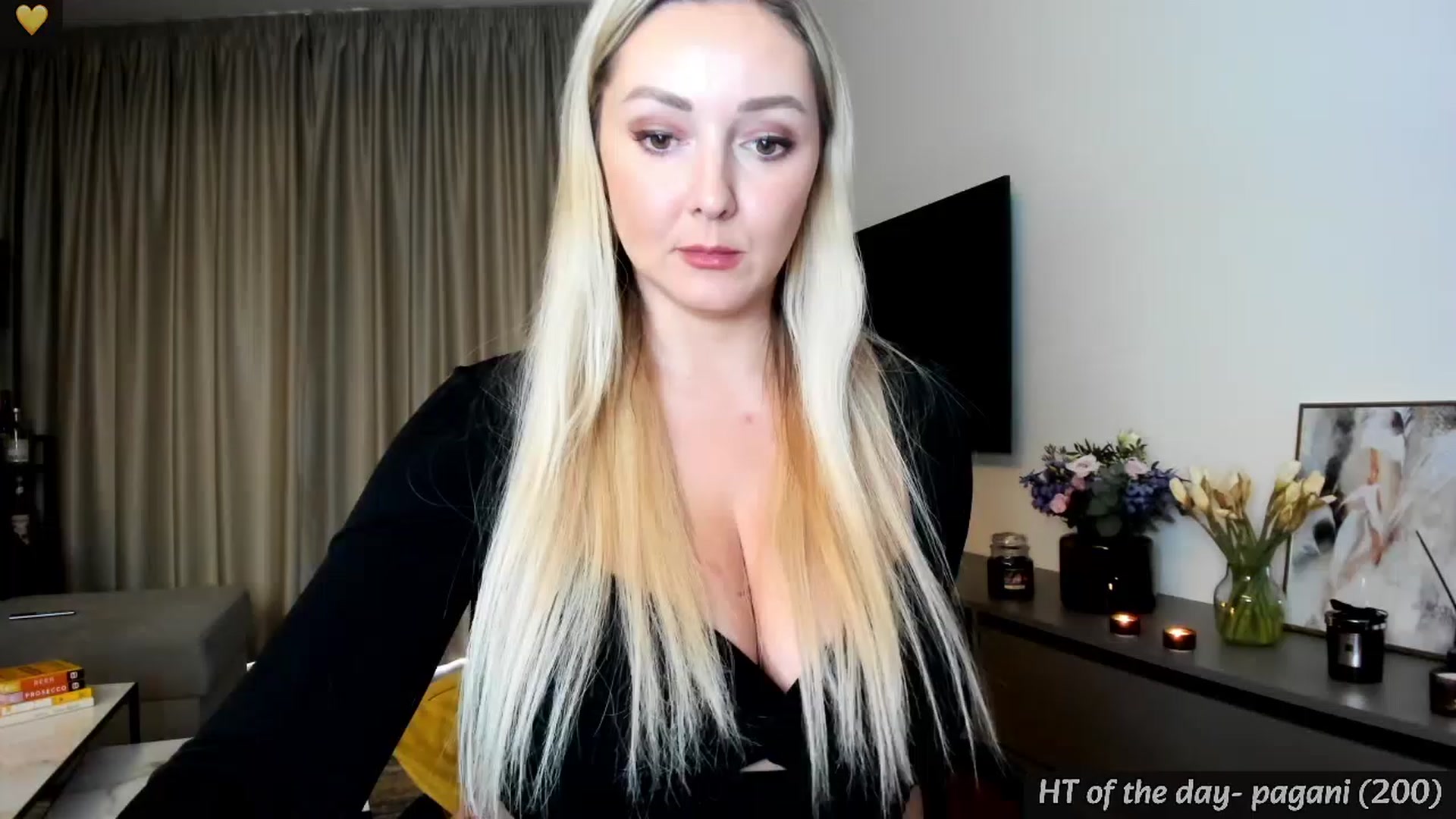 Gallery image thumbnail from Mi_Ha's myfreecams stream on, 04/03/2024, 15:38 image 11 of 20