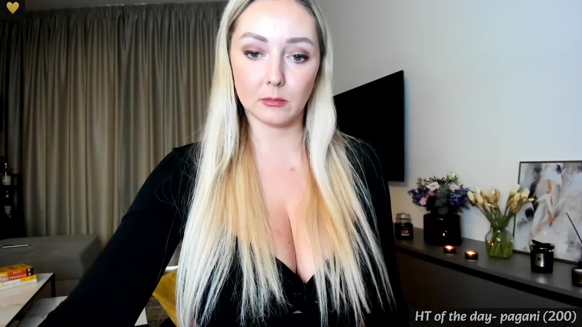 Gallery image thumbnail from Mi_Ha's myfreecams stream on, 04/03/2024, 15:38 image 9 of 20