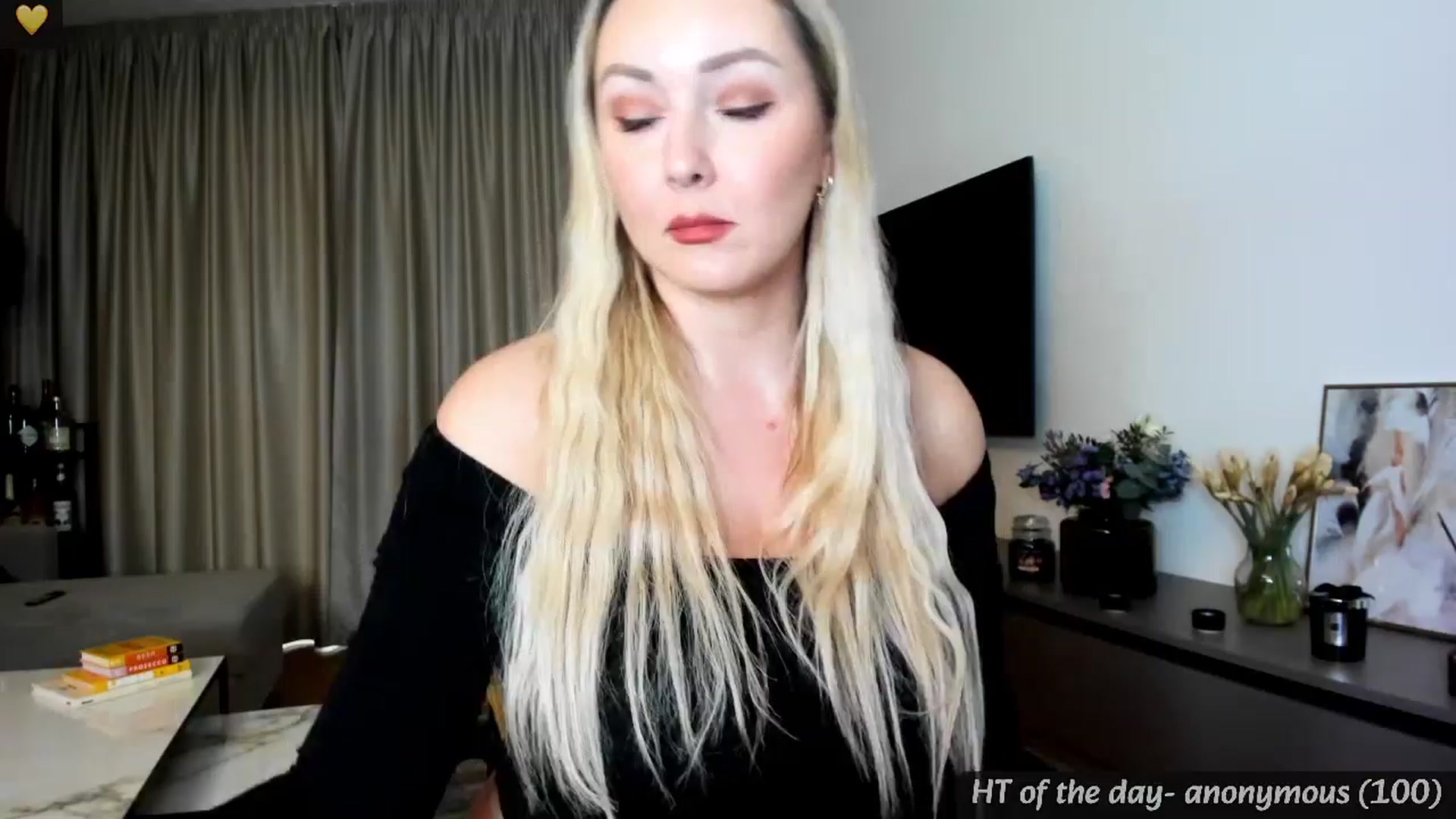 Gallery image thumbnail from Mi_Ha's myfreecams stream on, 04/04/2024, 15:20 image 12 of 20